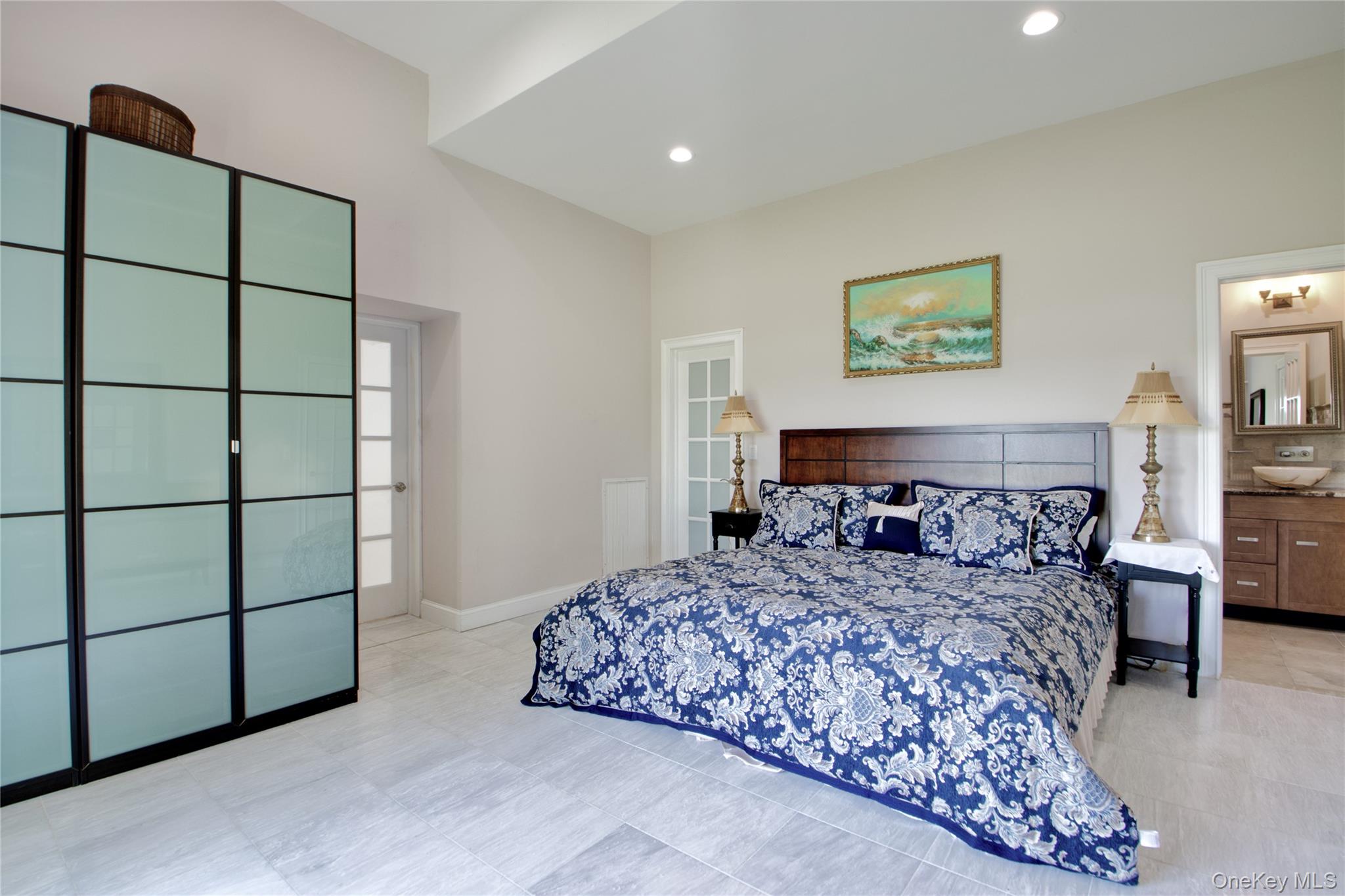 26 Tennis Court Road, Oyster Bay, NY 11771