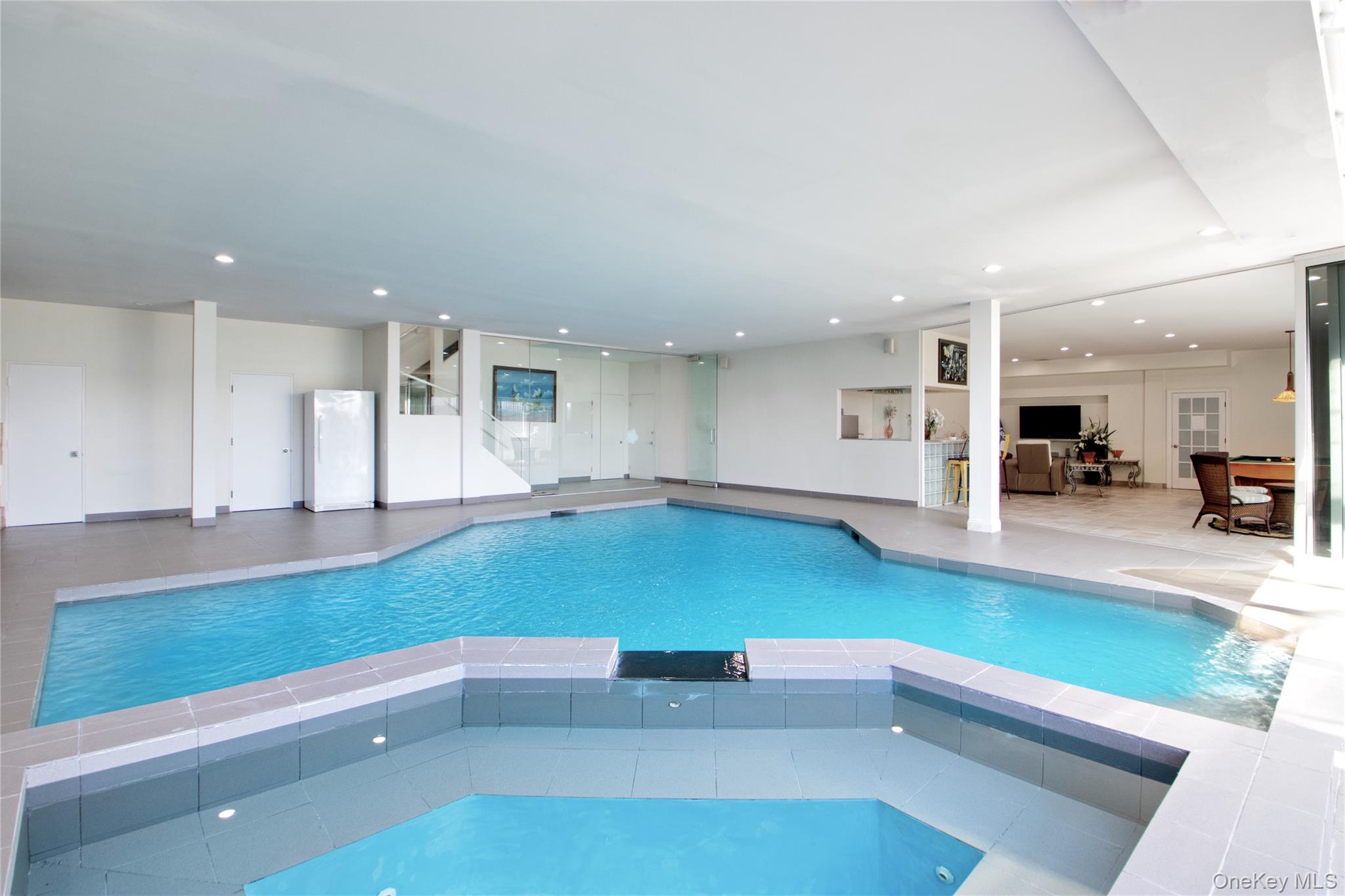 26 Tennis Court Road, Oyster Bay, NY 11771