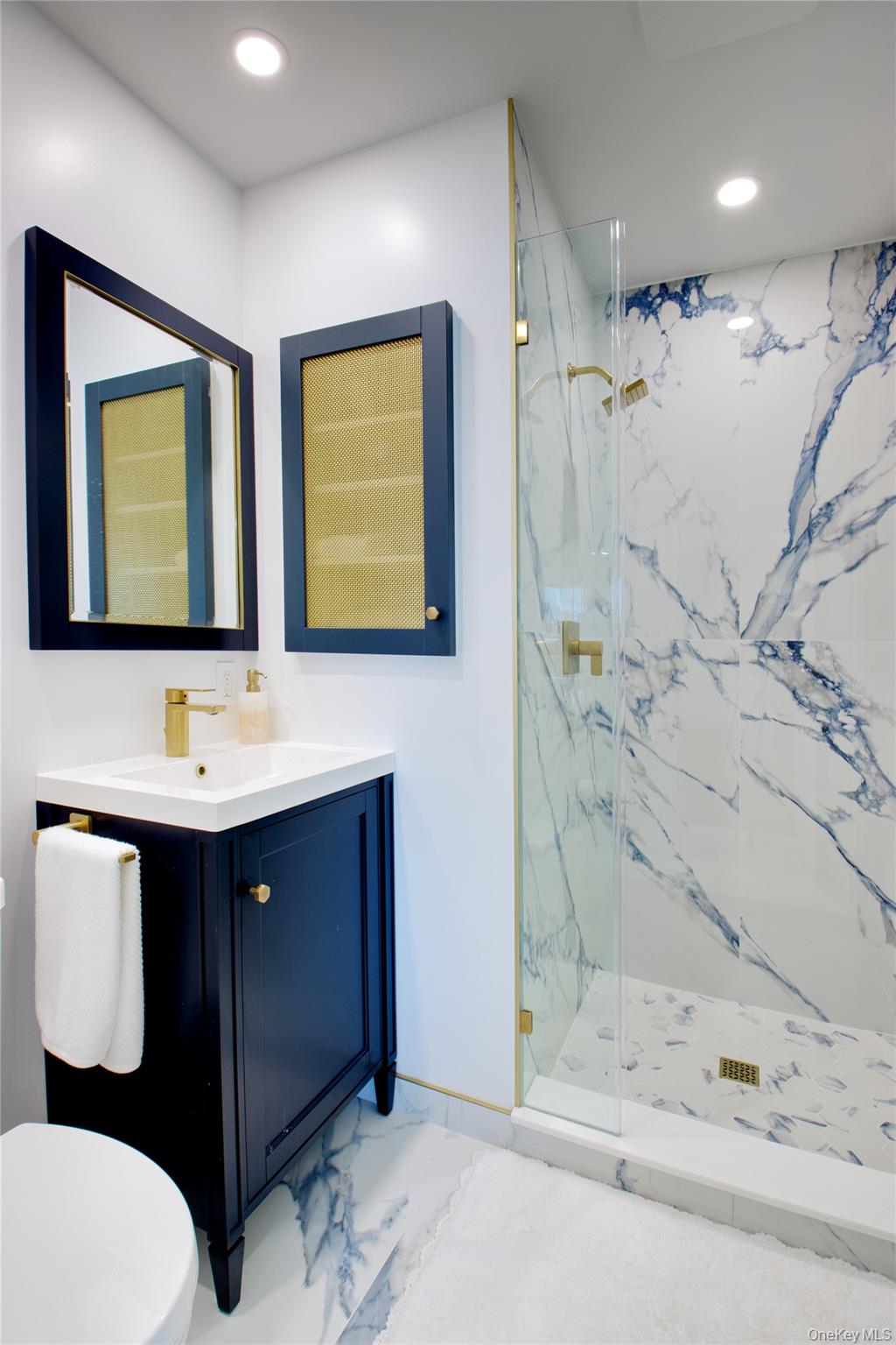 26 Tennis Court Road, Oyster Bay, NY 11771