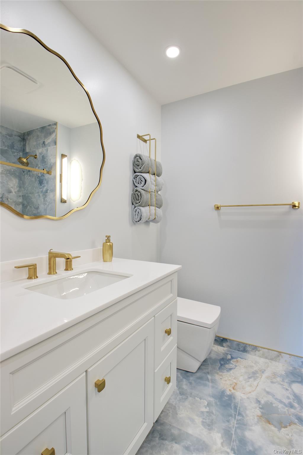 26 Tennis Court Road, Oyster Bay, NY 11771