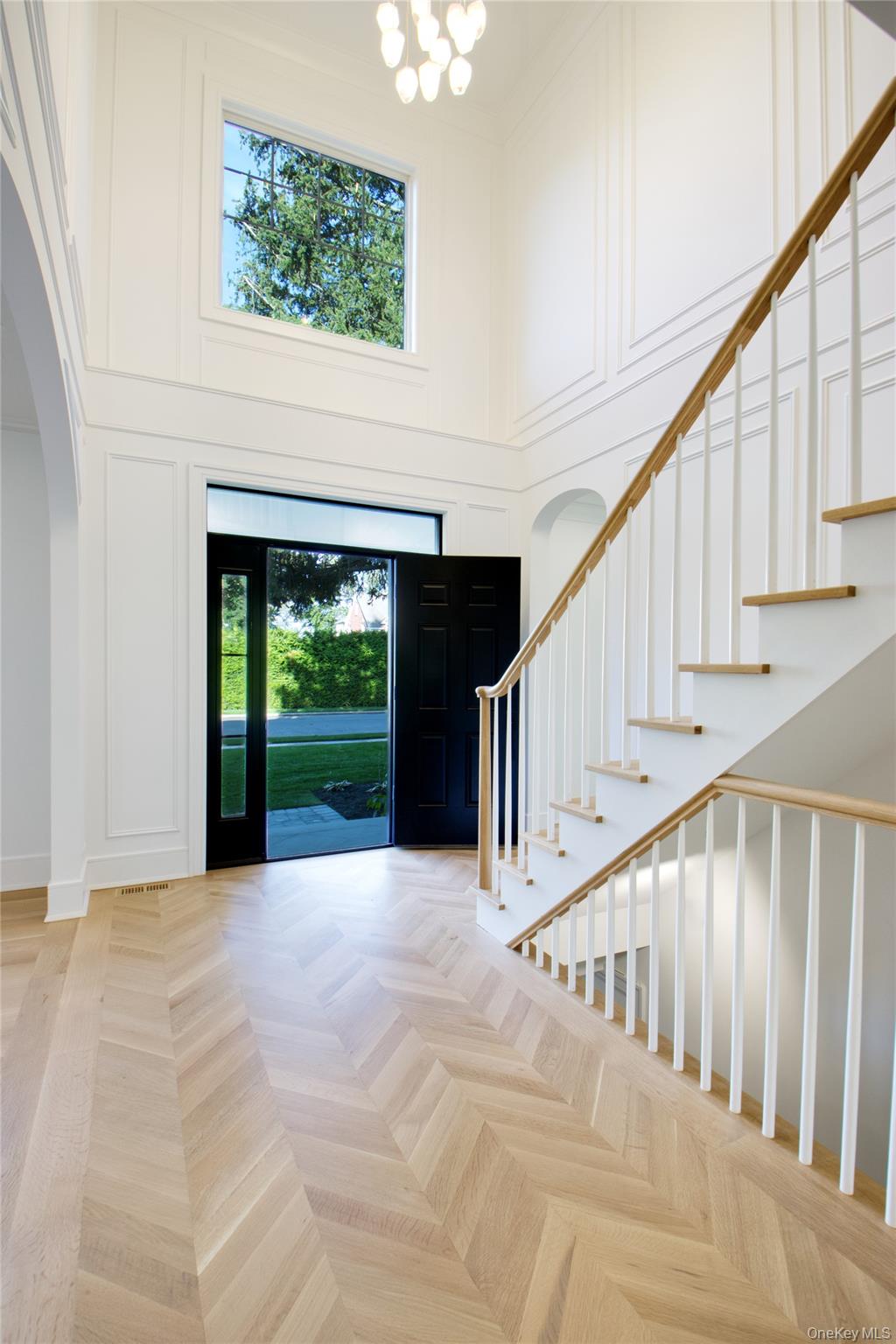 225 Brixton Road, Garden City, NY 11530