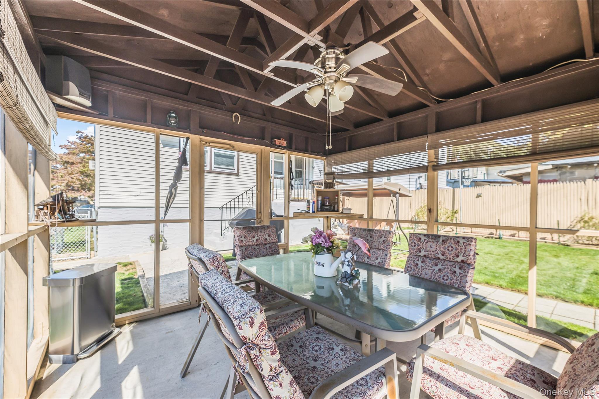 284 AKA 11 Tompkins Avenue, Yonkers, NY 10710