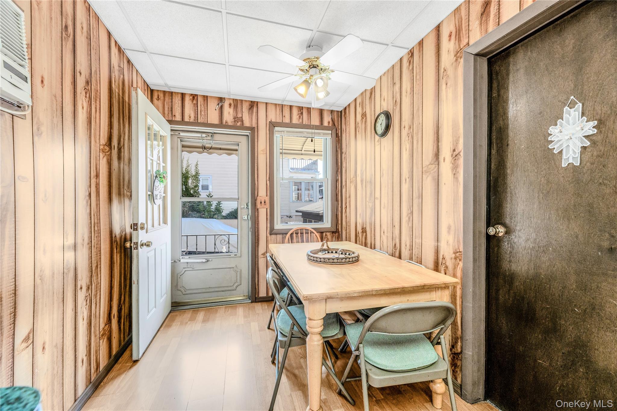 284 AKA 11 Tompkins Avenue, Yonkers, NY 10710