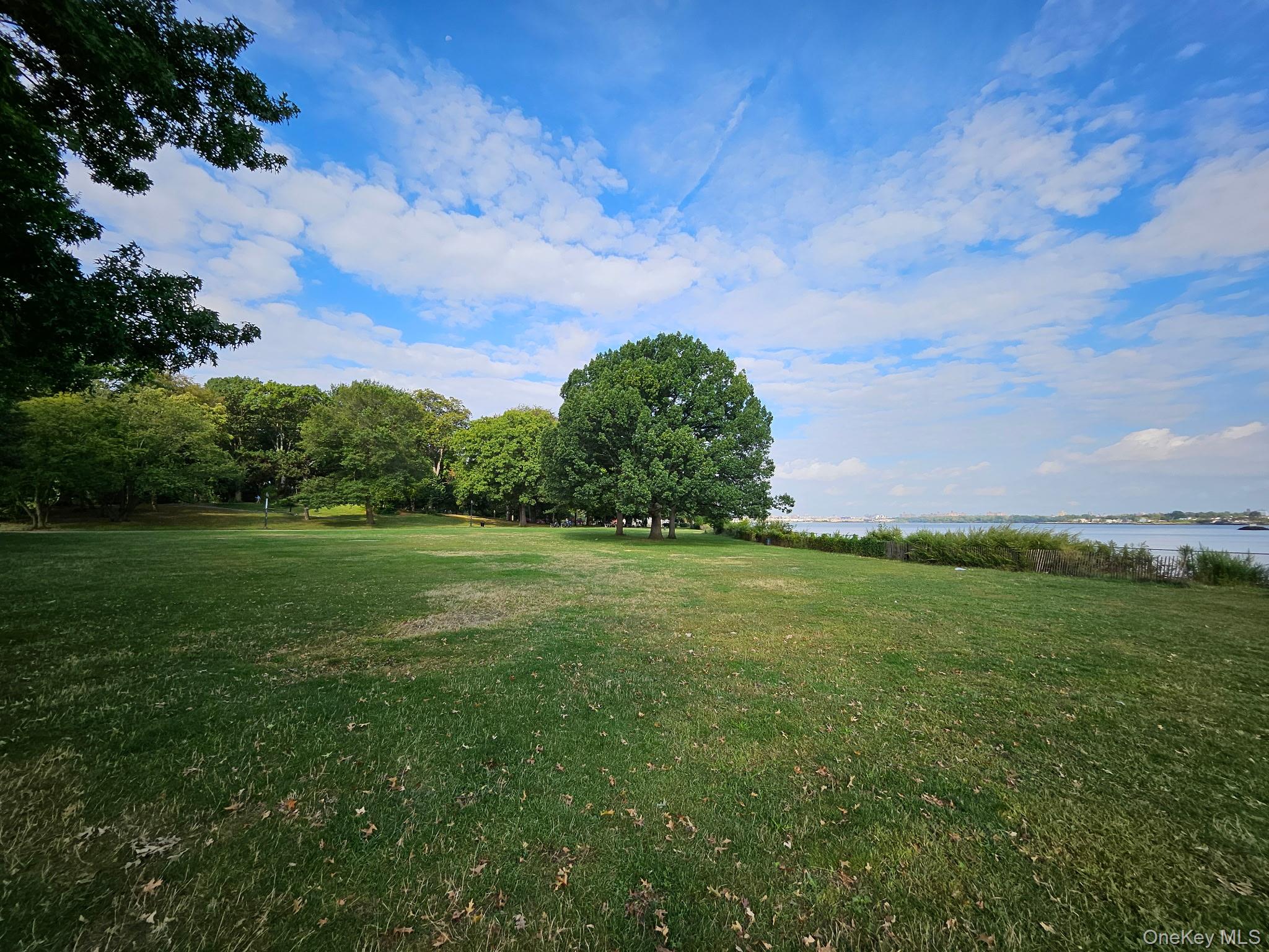 120-19 Ketch Court # 38, College Point, NY 11356