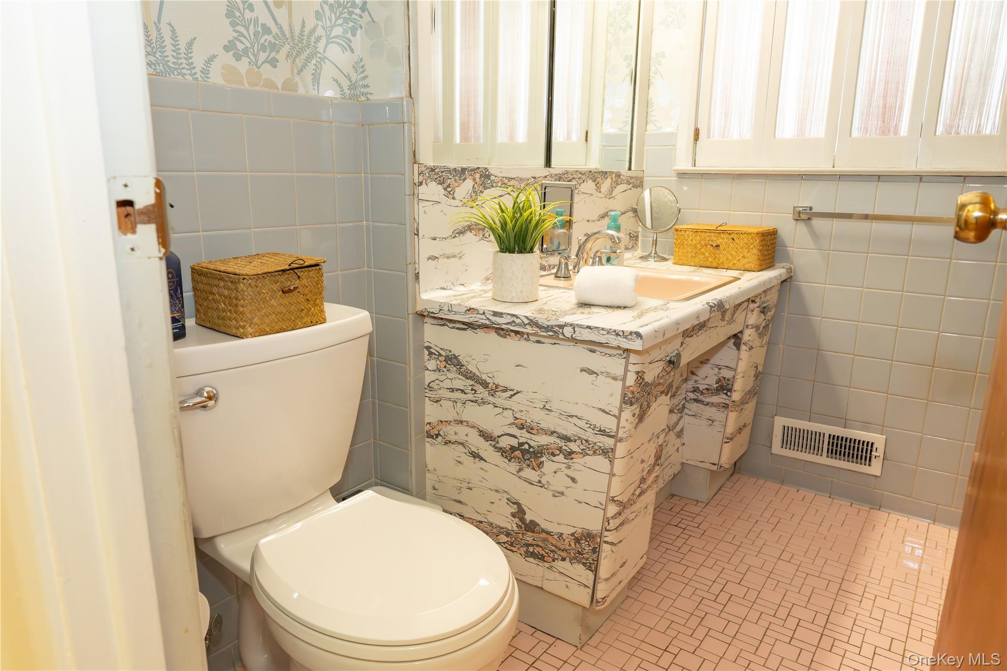 14703 10th Avenue, Whitestone, NY 11357