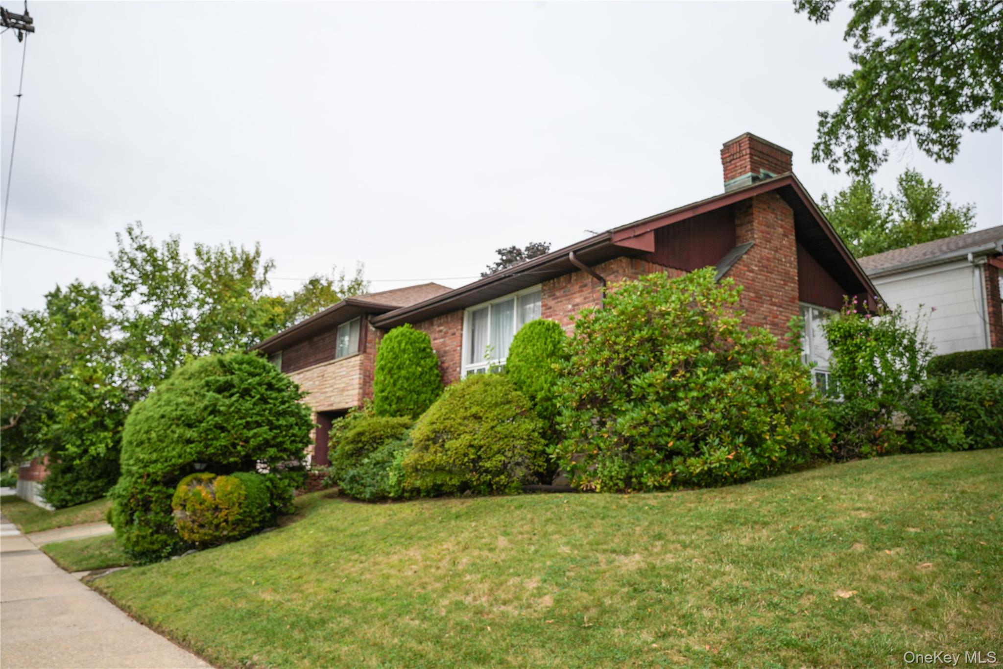 14703 10th Avenue, Whitestone, NY 11357
