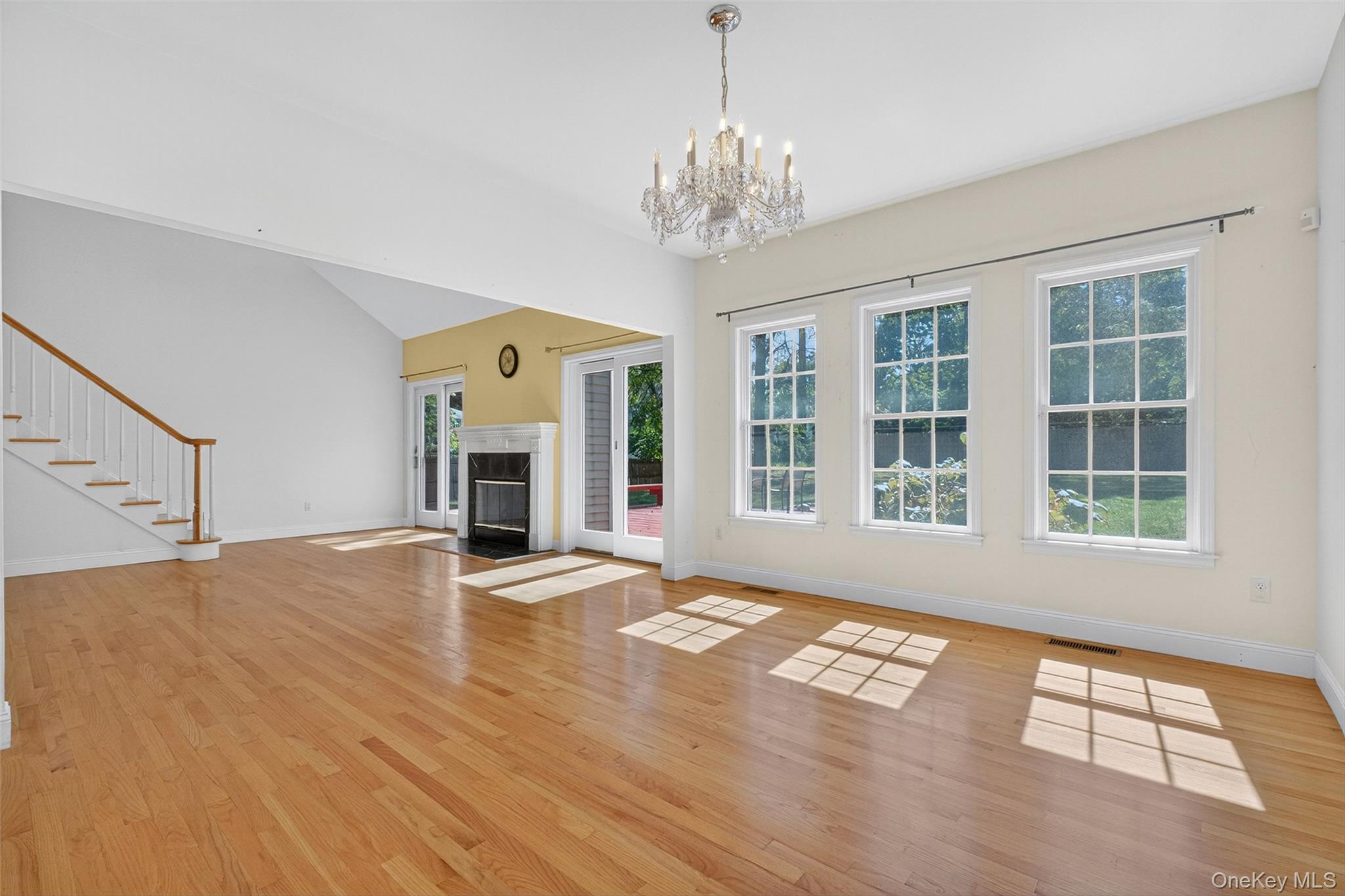 17 Santa Anna Drive, Poughkeepsie, NY 12603