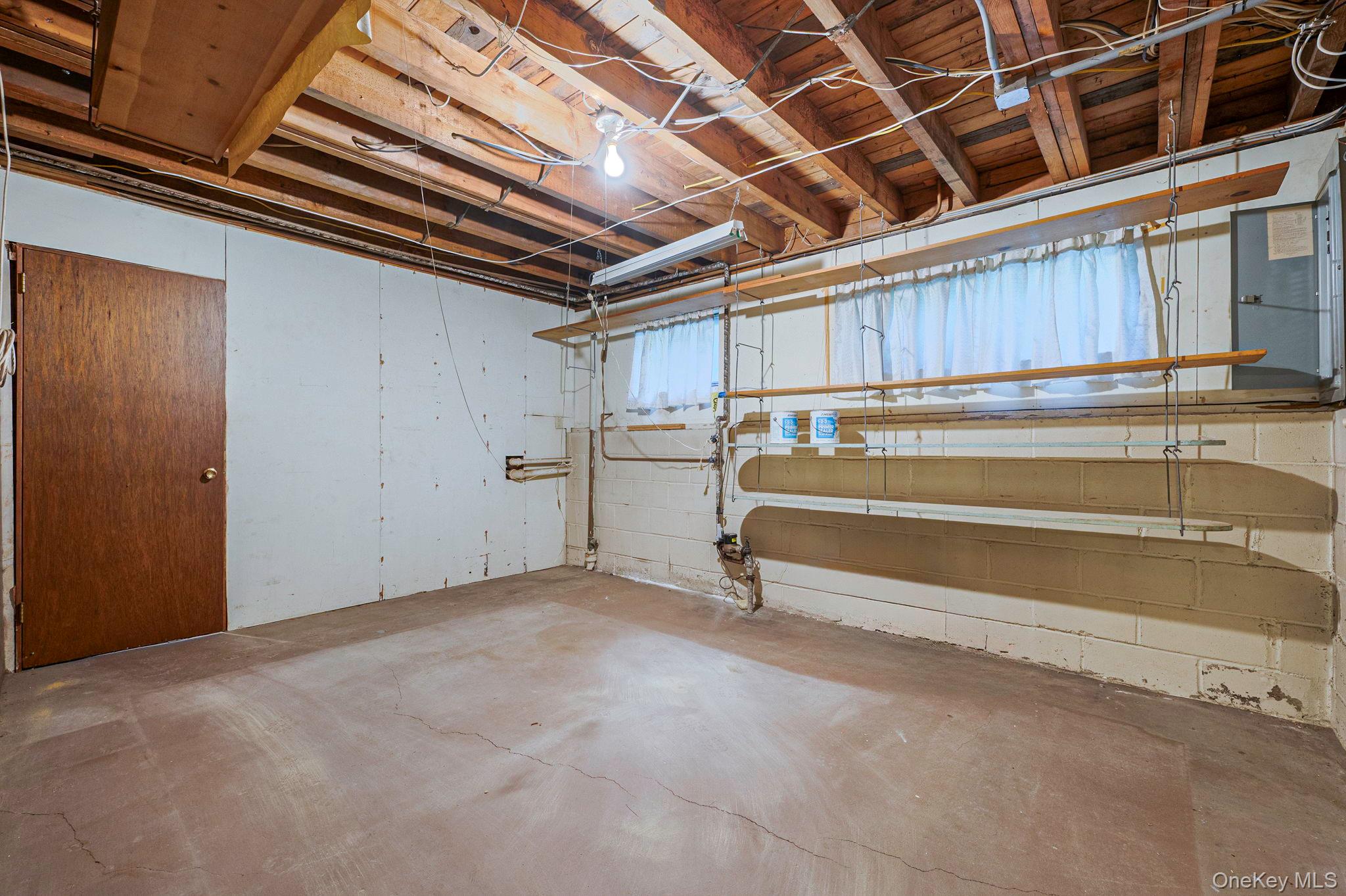 56 McArthur Lane, Smithtown, NY 11787