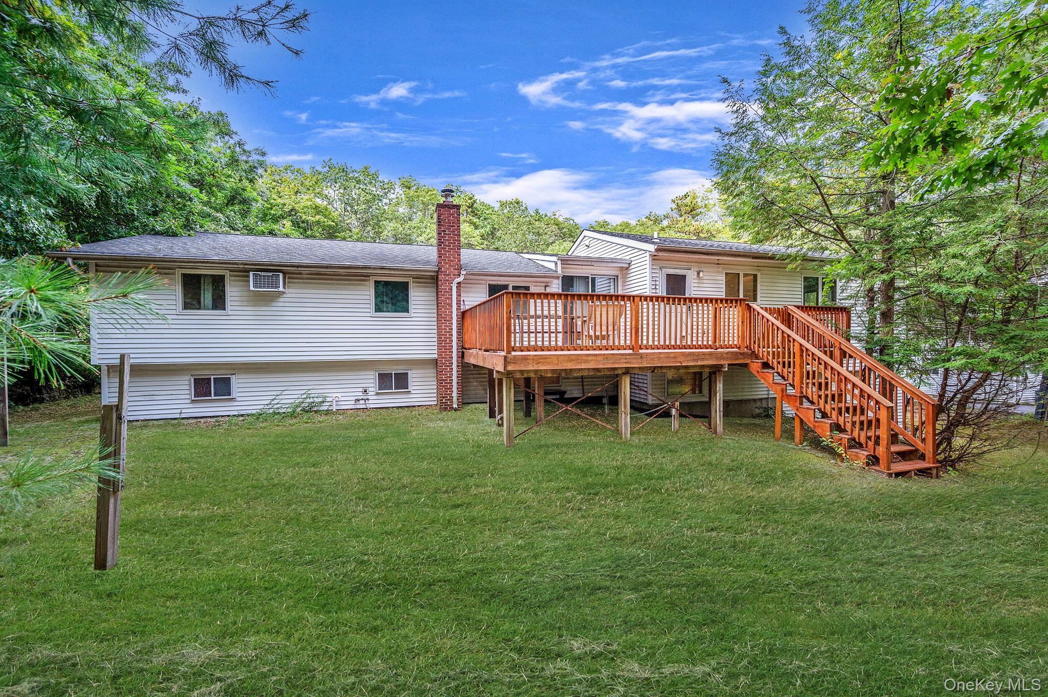 56 McArthur Lane, Smithtown, NY 11787