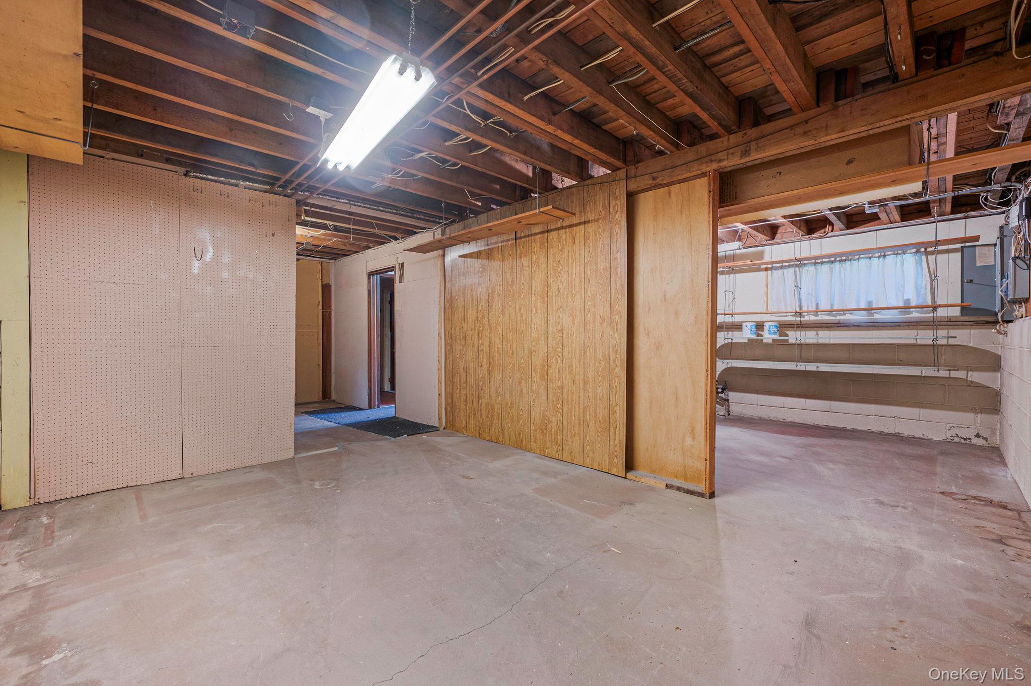 56 McArthur Lane, Smithtown, NY 11787