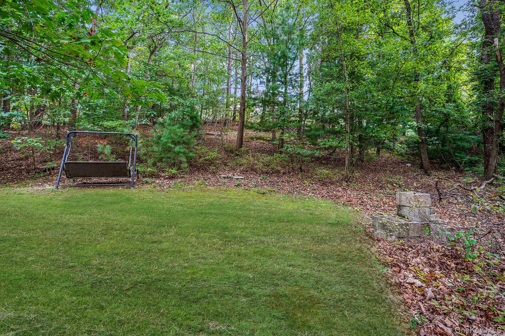 56 McArthur Lane, Smithtown, NY 11787