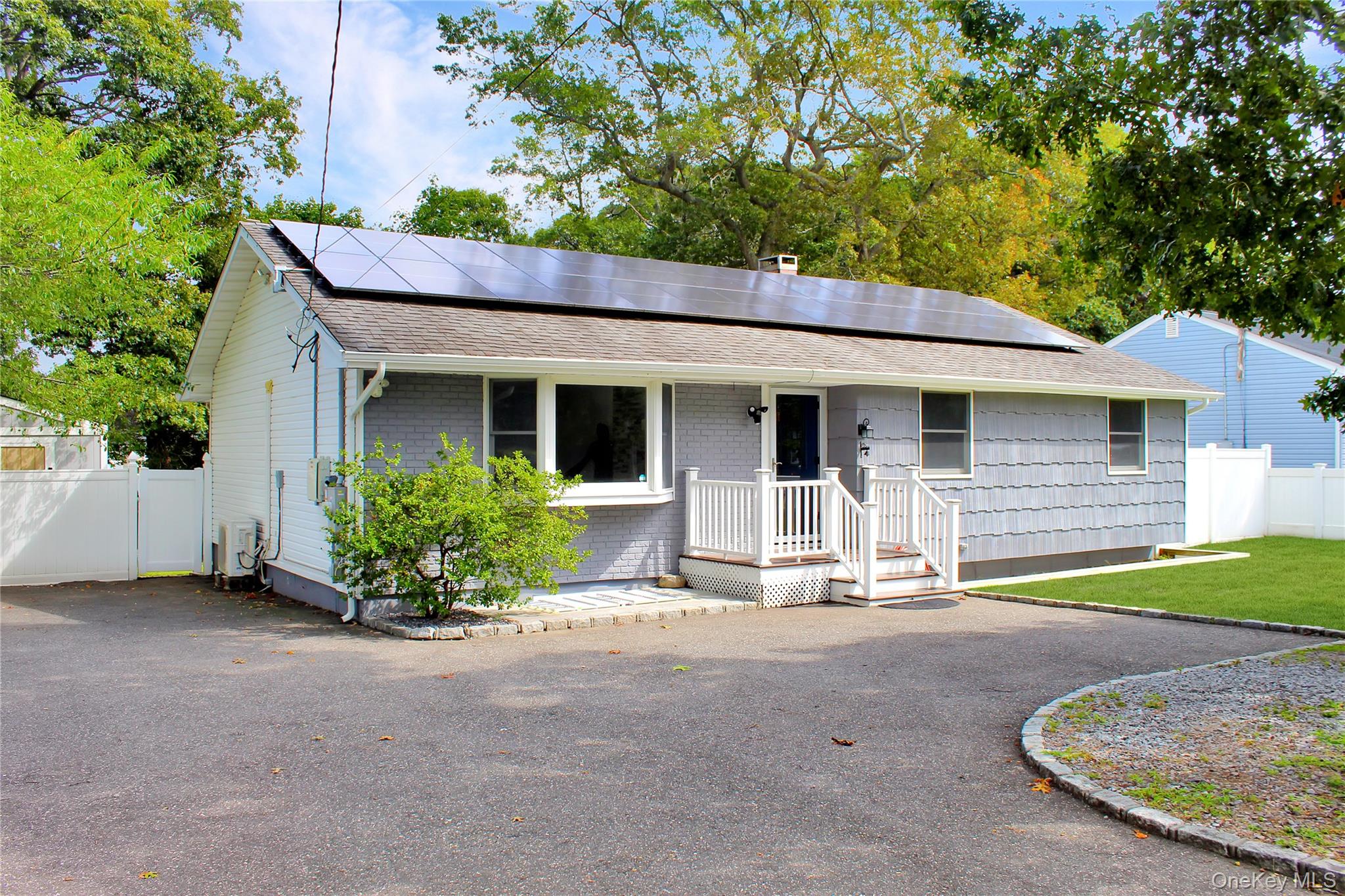 1141 Waverly Avenue, Farmingville, NY 11738