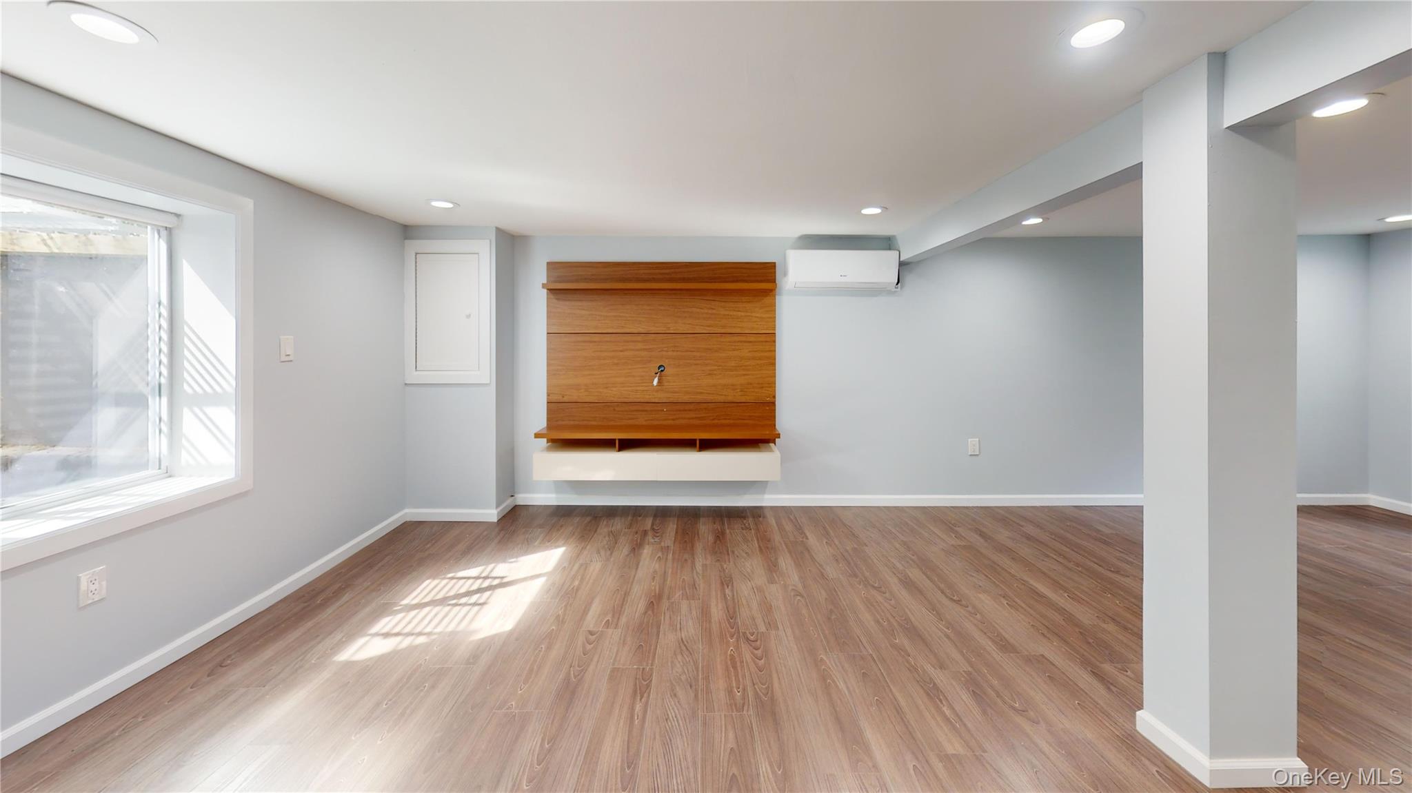 1141 Waverly Avenue, Farmingville, NY 11738