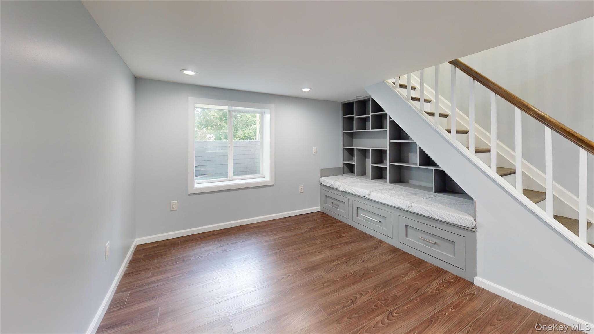 1141 Waverly Avenue, Farmingville, NY 11738