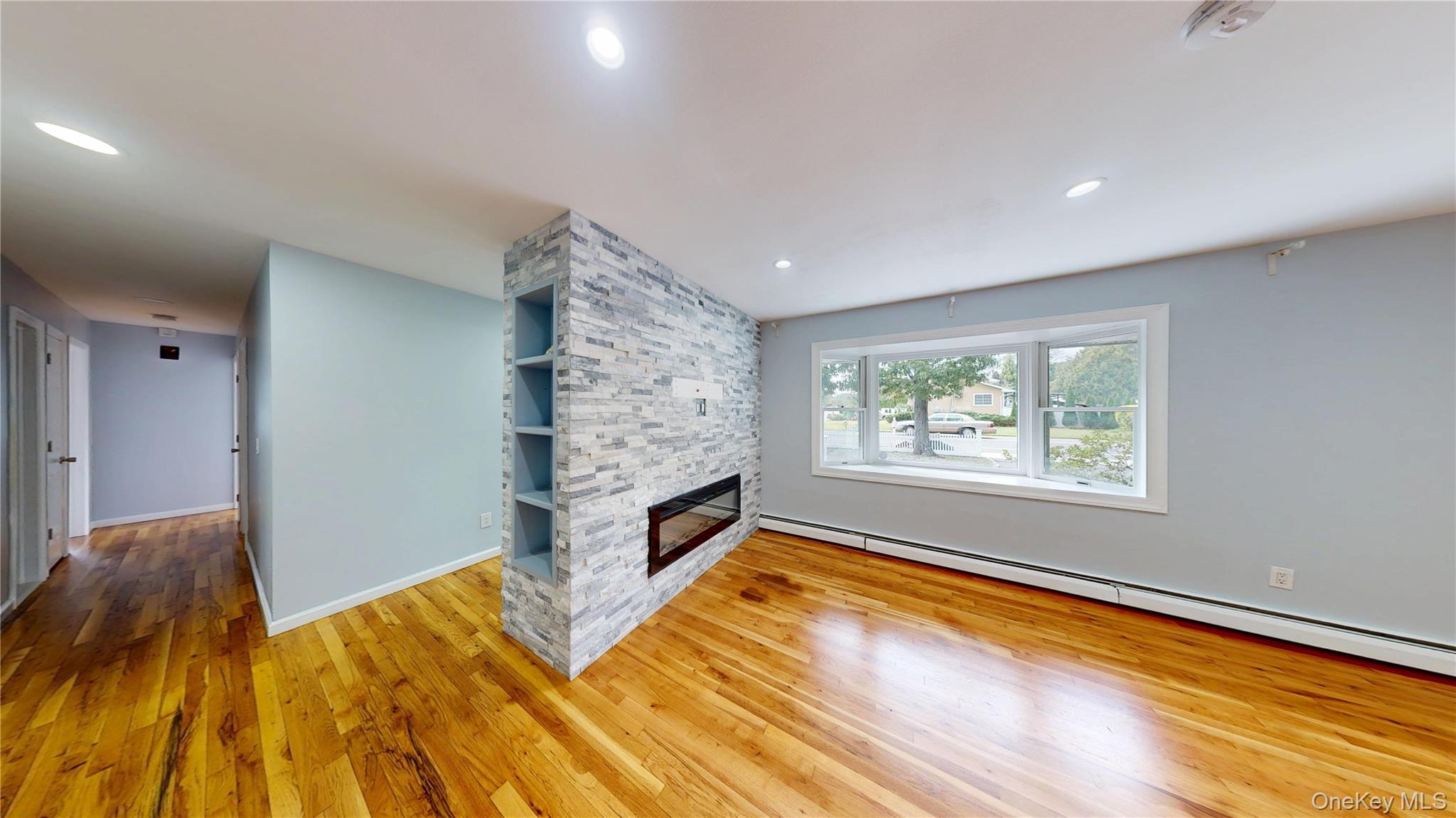 1141 Waverly Avenue, Farmingville, NY 11738