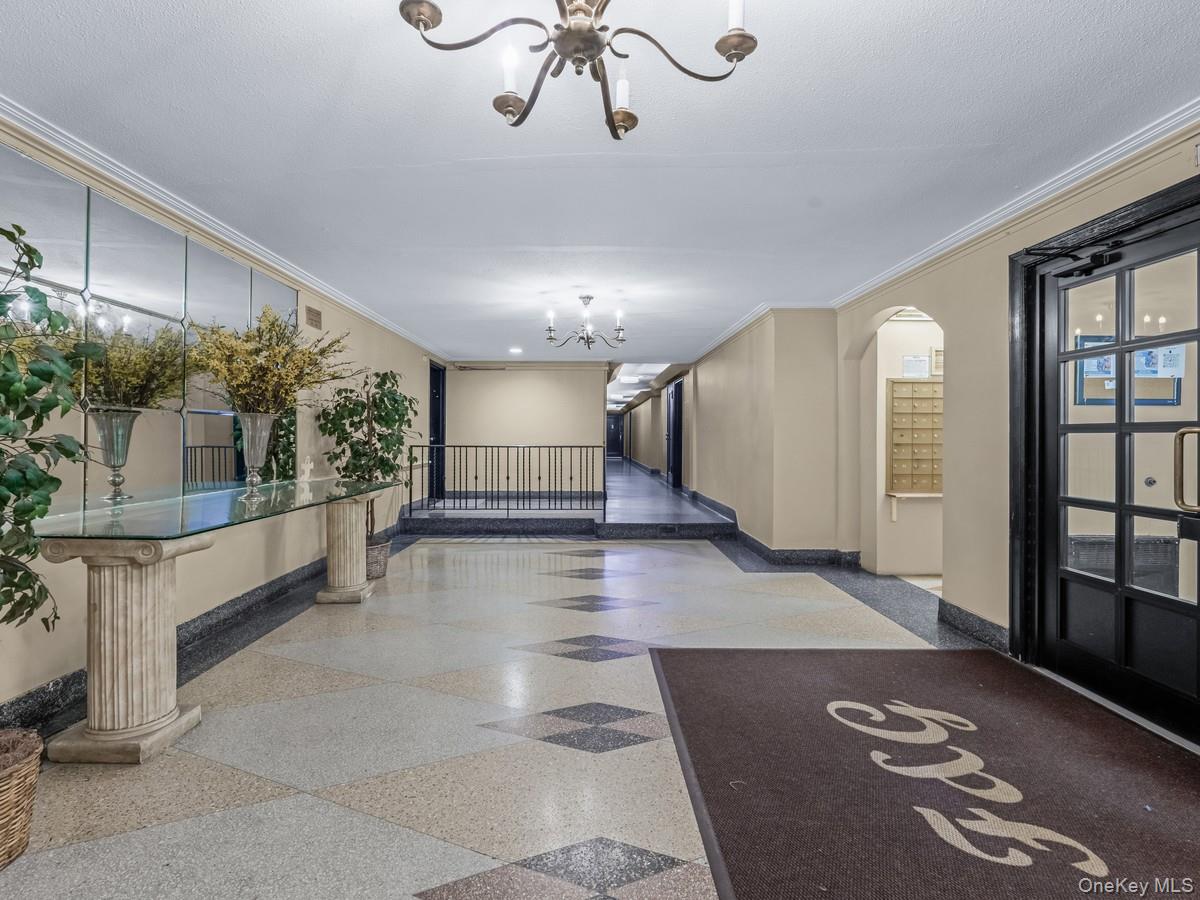 118-66 Metropolitan # 5F, Kew Gardens, NY 11415