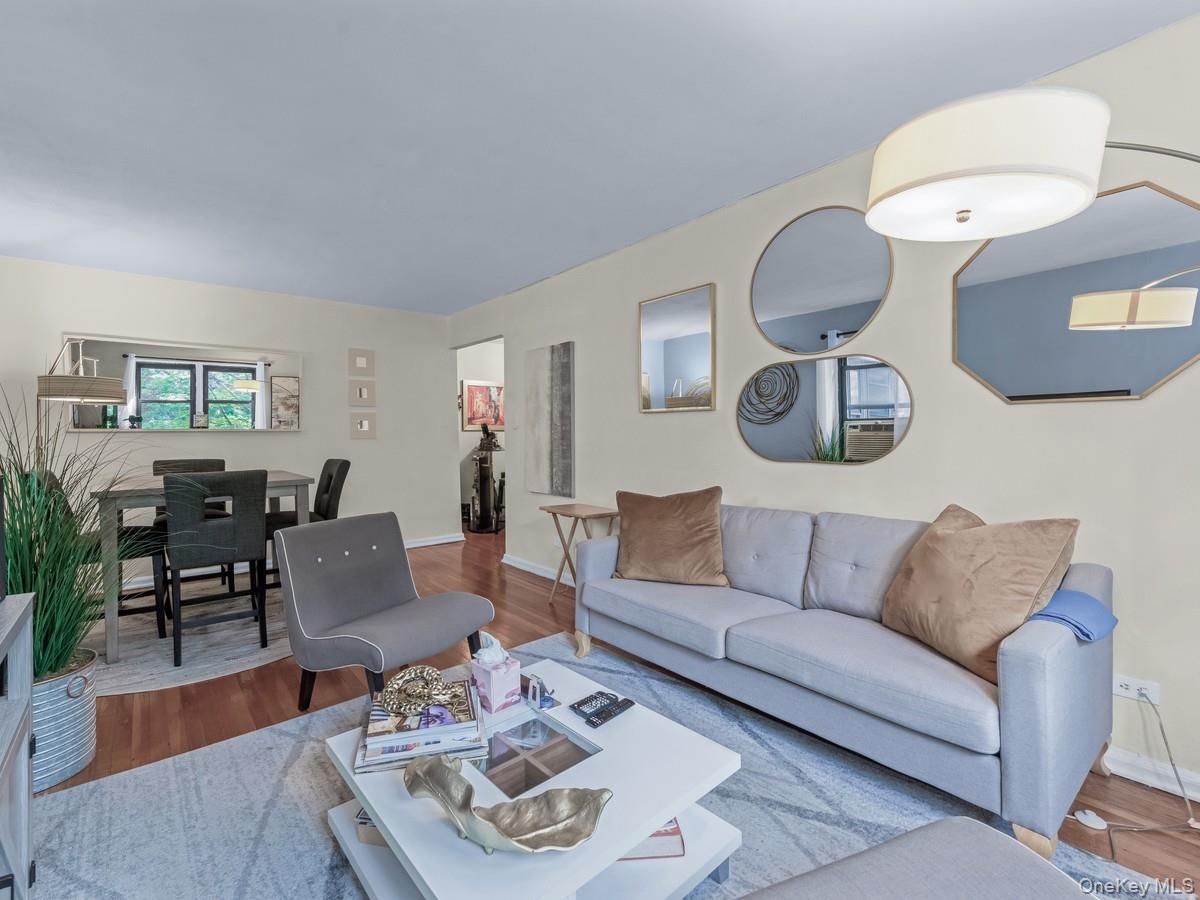 118-66 Metropolitan # 5F, Kew Gardens, NY 11415