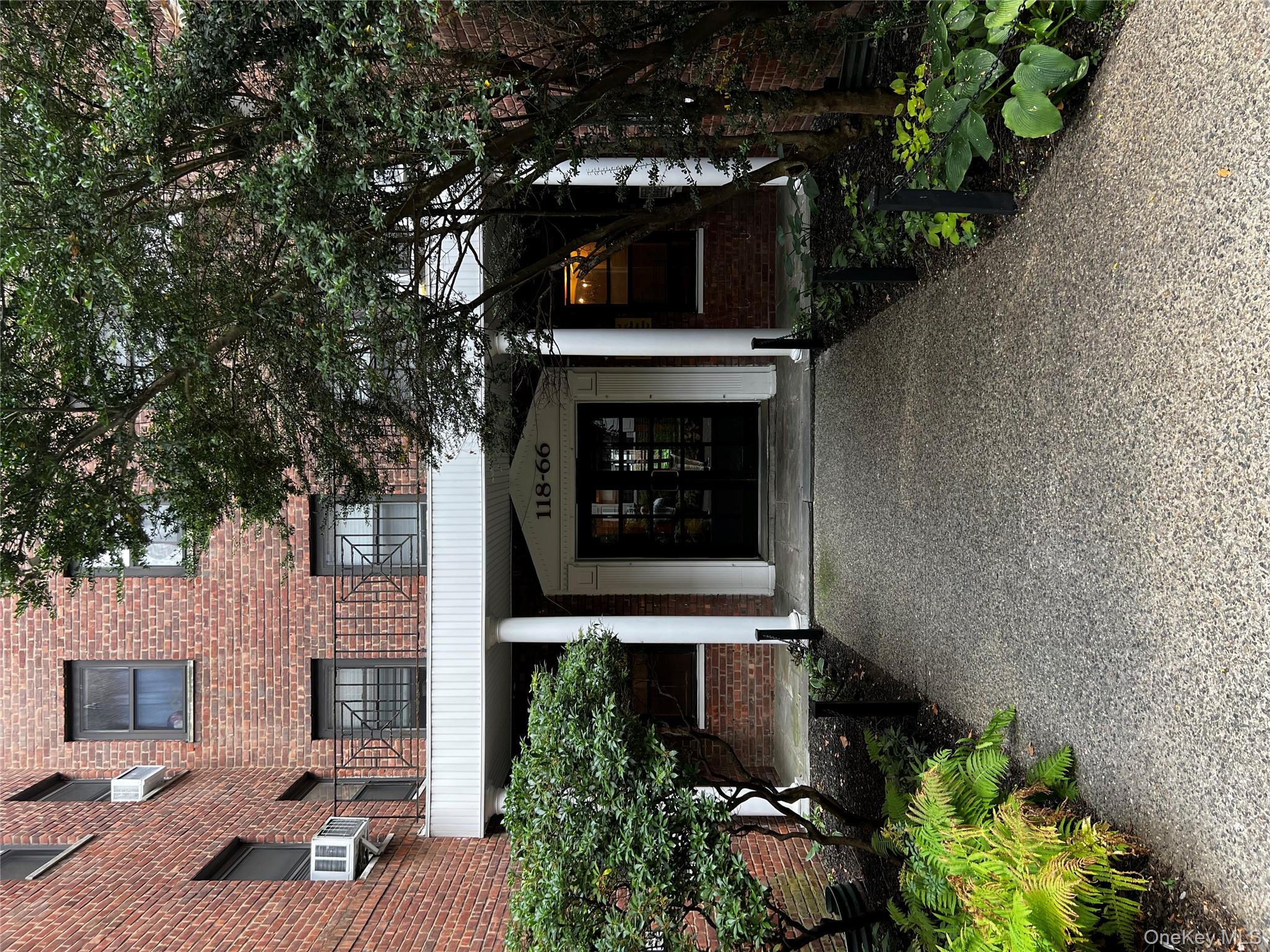 118-66 Metropolitan # 5F, Kew Gardens, NY 11415