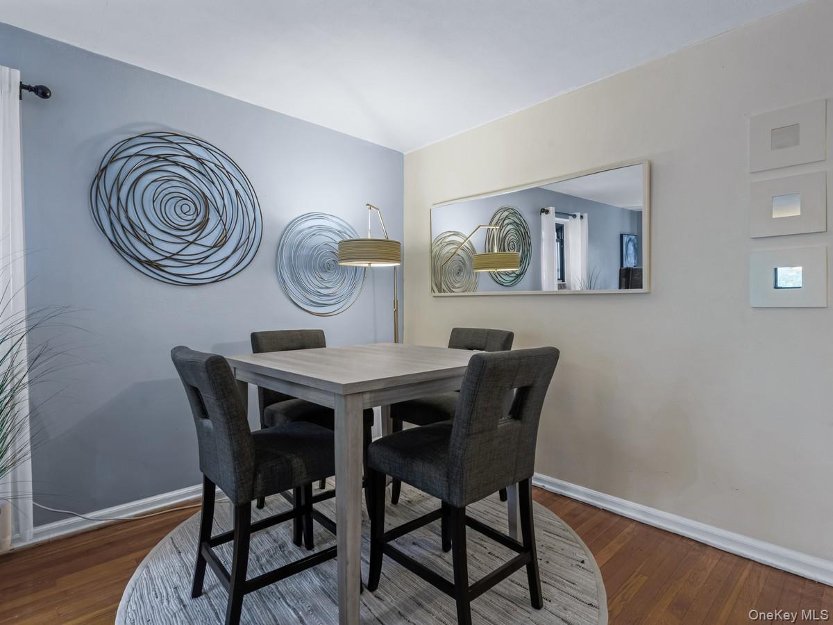 118-66 Metropolitan # 5F, Kew Gardens, NY 11415