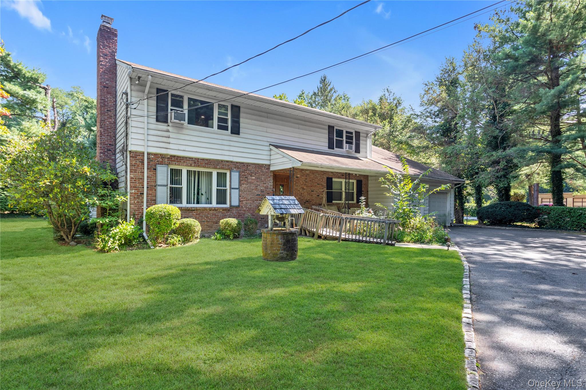 270 Frost Pond Road, Old Brookville, NY 11545