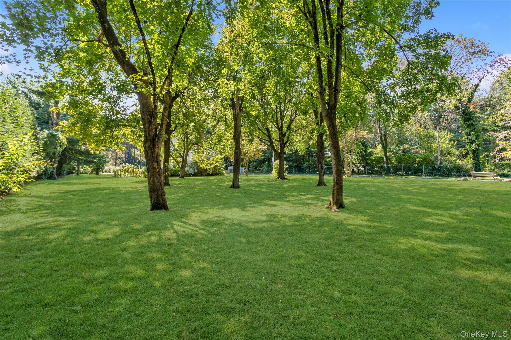 270 Frost Pond Road, Old Brookville, NY 11545