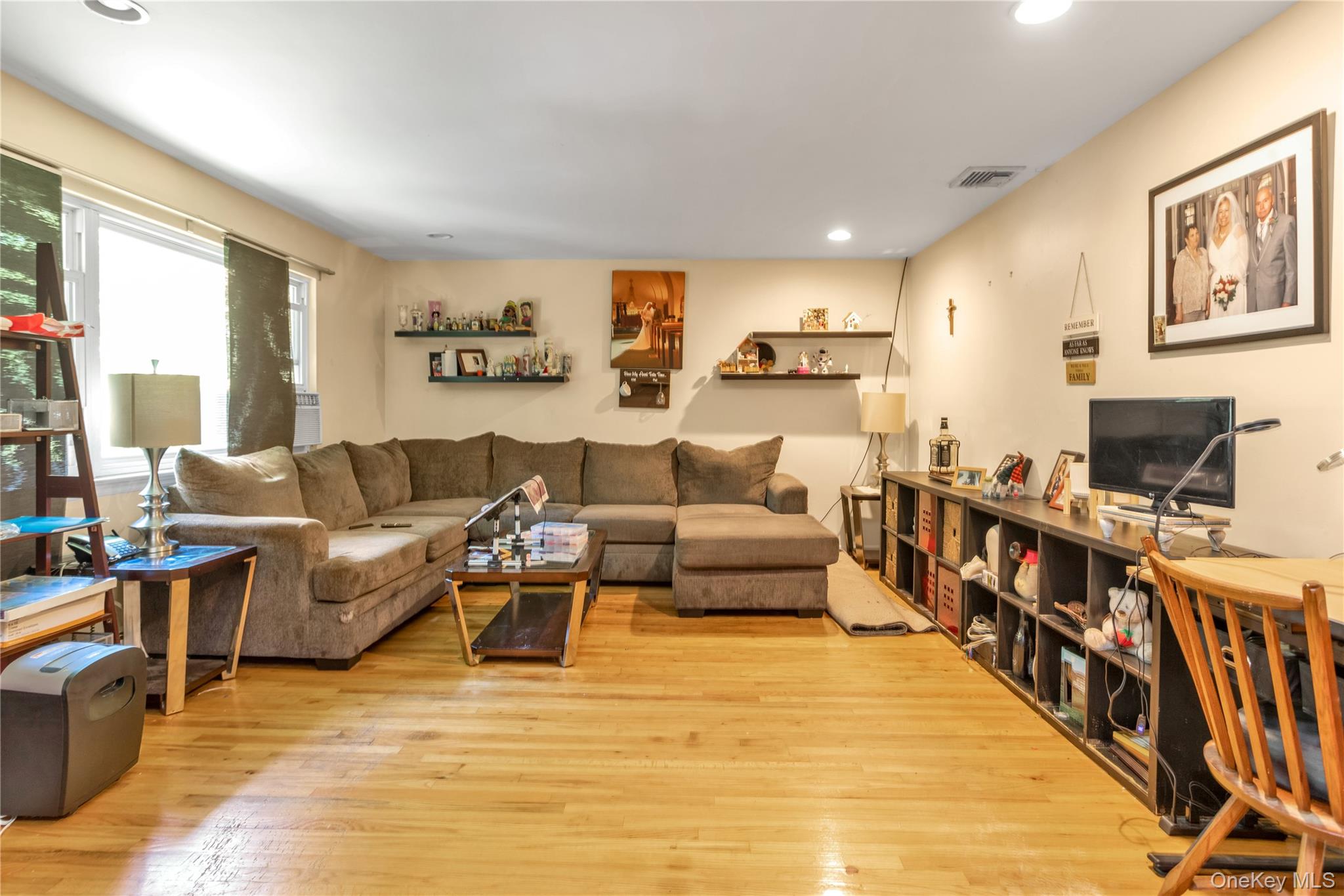 270 Frost Pond Road, Old Brookville, NY 11545