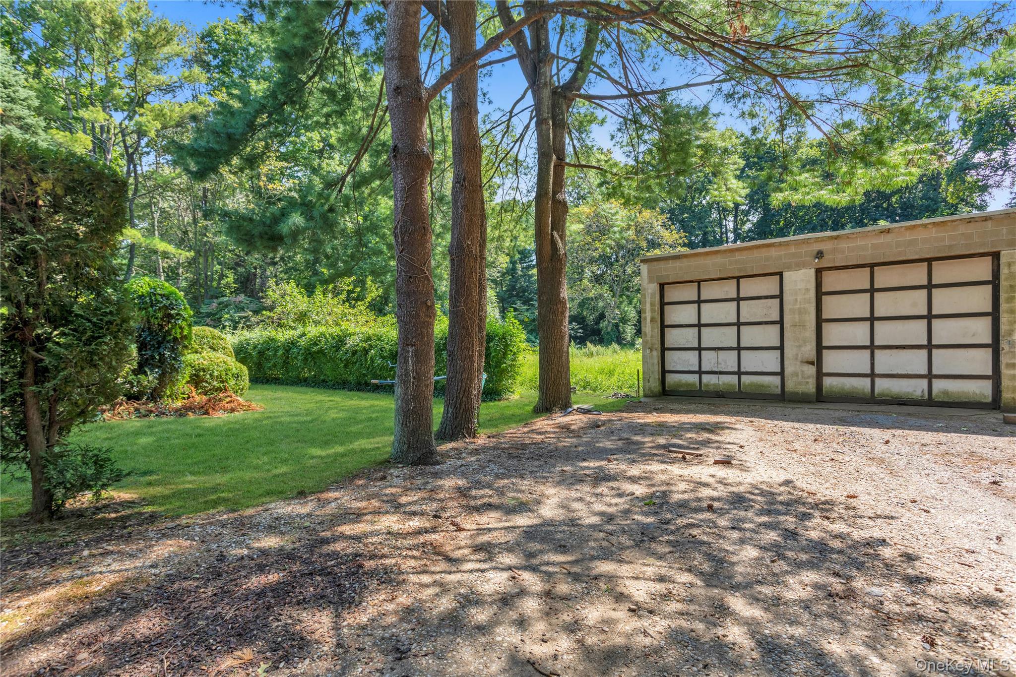 270 Frost Pond Road, Old Brookville, NY 11545