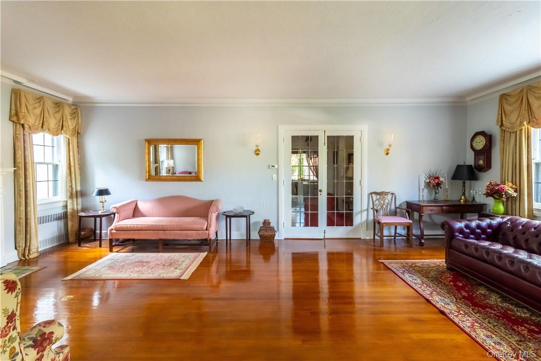 130 E Cedar Street, Fleetwood, NY 10552