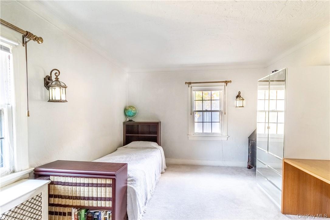 130 E Cedar Street, Fleetwood, NY 10552