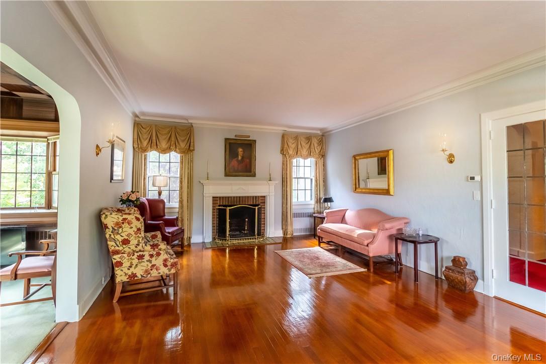 130 E Cedar Street, Fleetwood, NY 10552