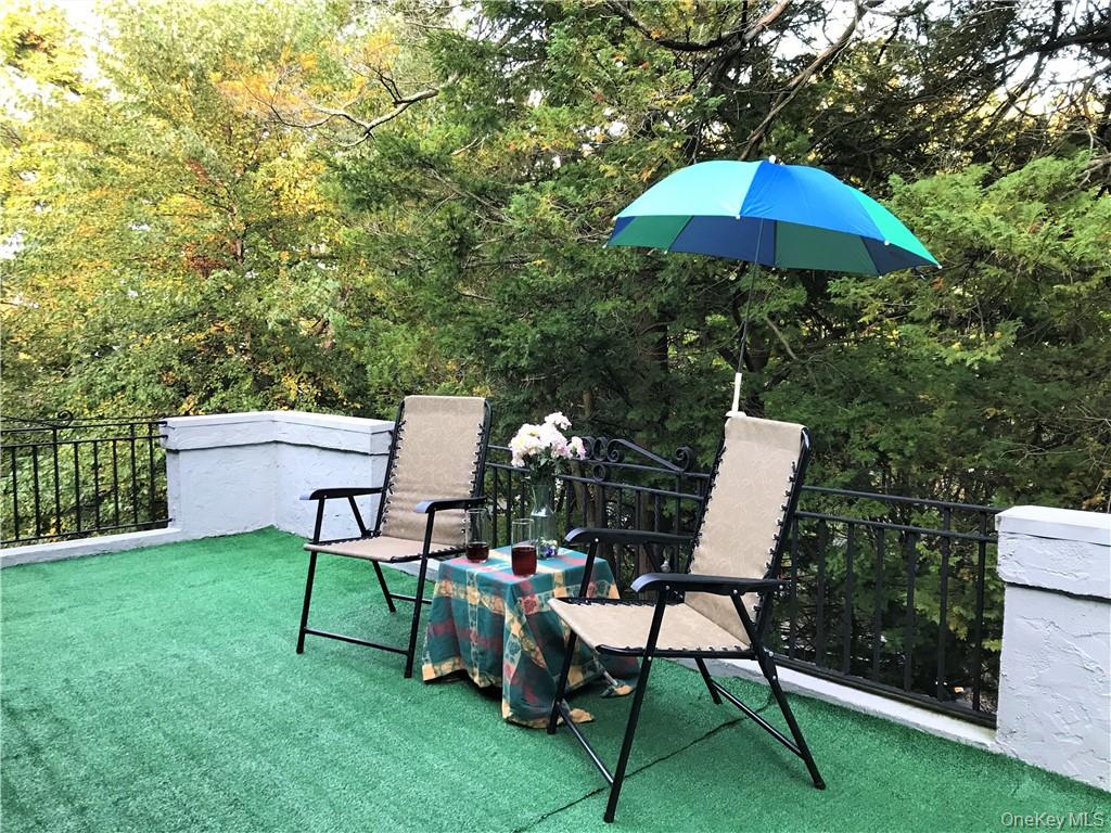 130 E Cedar Street, Fleetwood, NY 10552