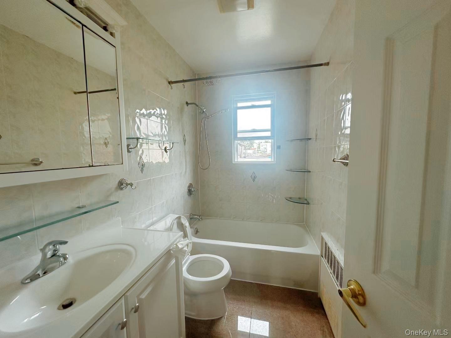 125-15 18 Avenue, College Point, NY 11356