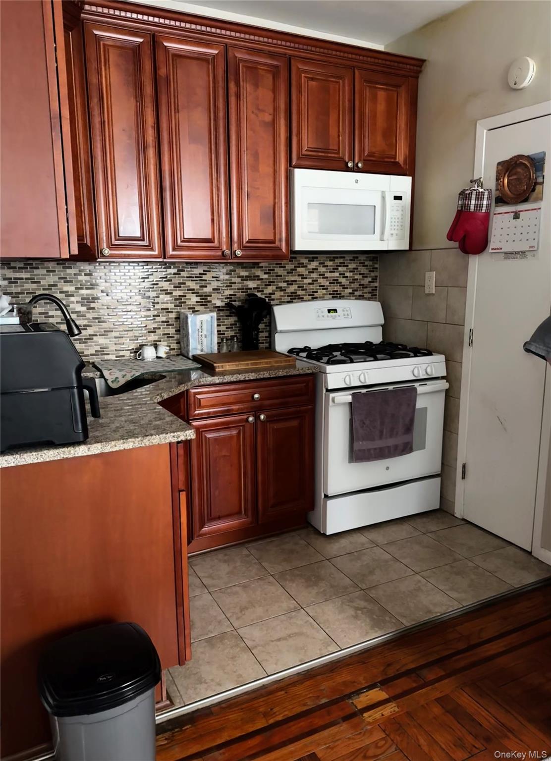 78-11 73rd Place, Glendale, NY 11385