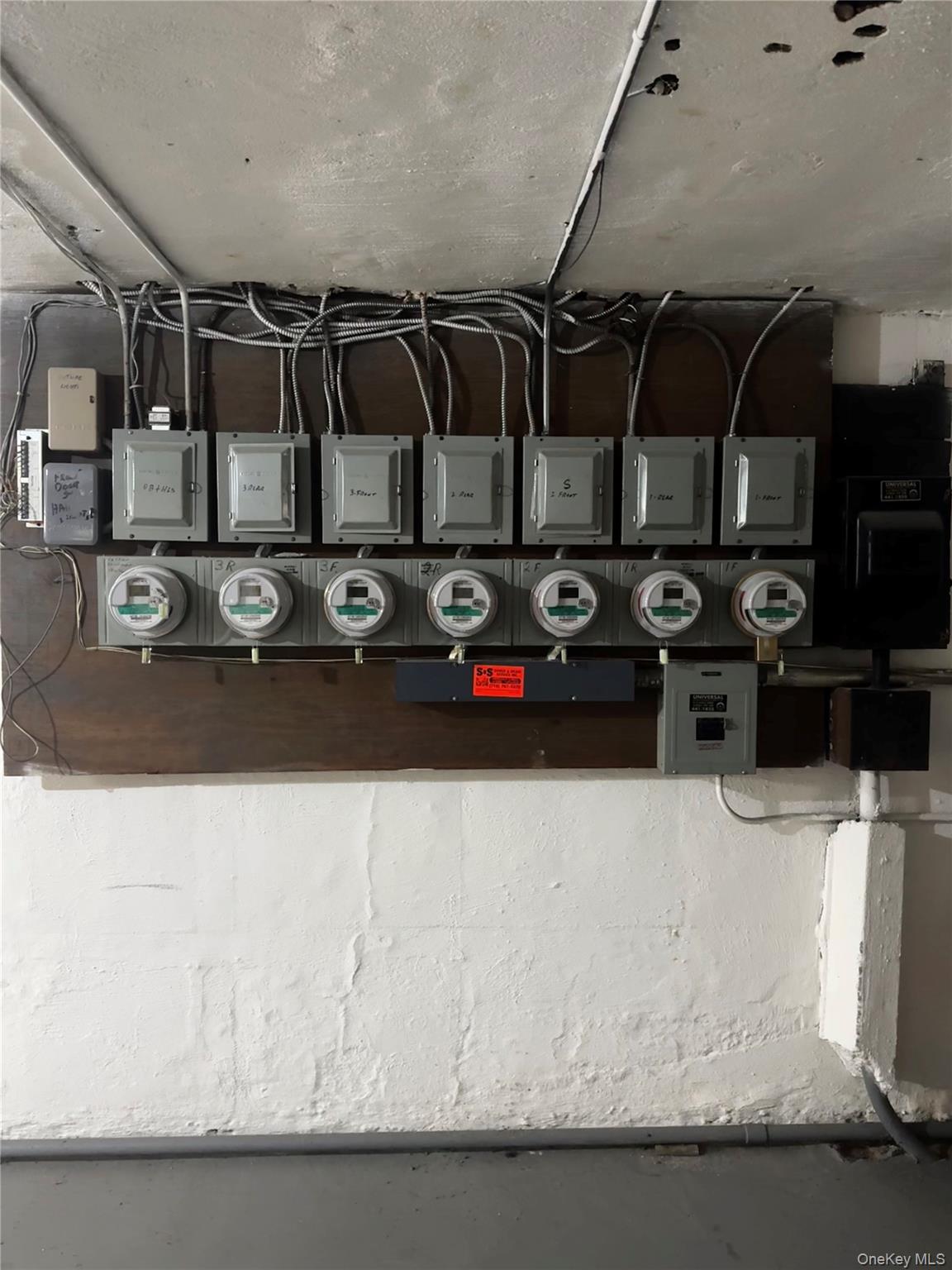 78-11 73rd Place, Glendale, NY 11385