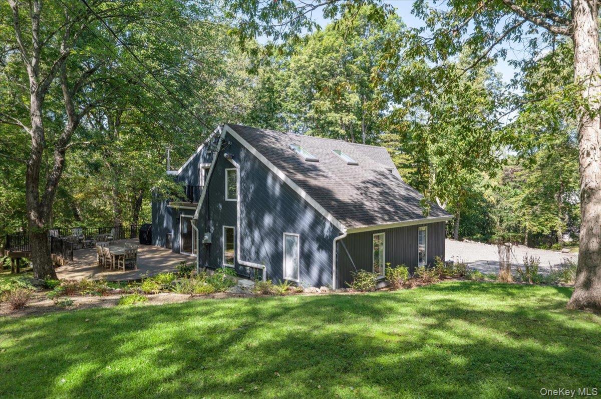 46 Ridgefield Avenue, South Salem, NY 10590