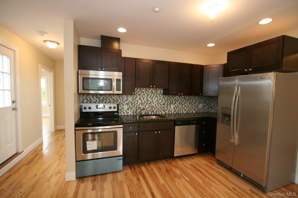 385 Palisade Avenue # 3, Yonkers, NY 10703