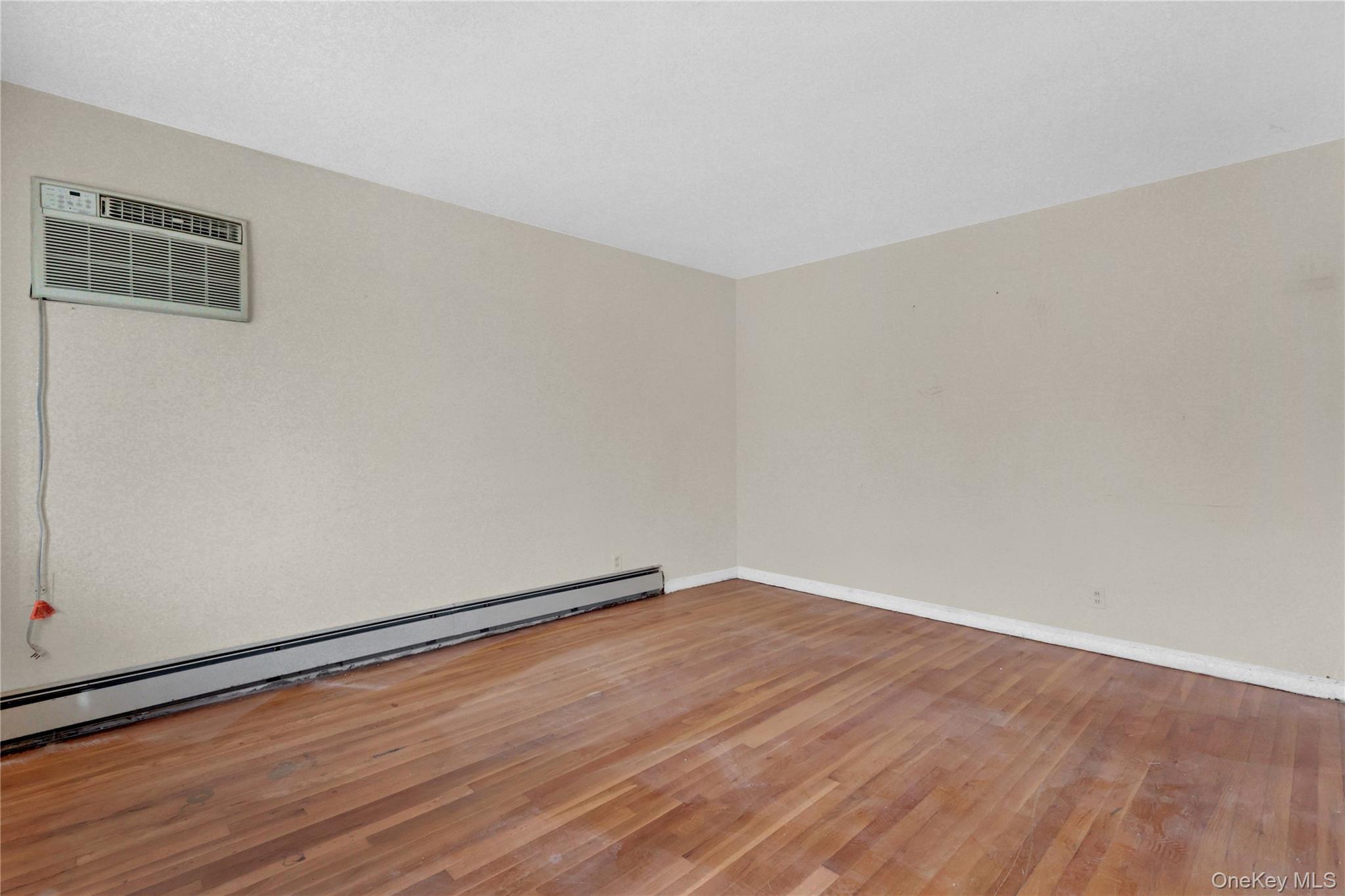 140 Arlington Avenue, Valley Stream, NY 11580