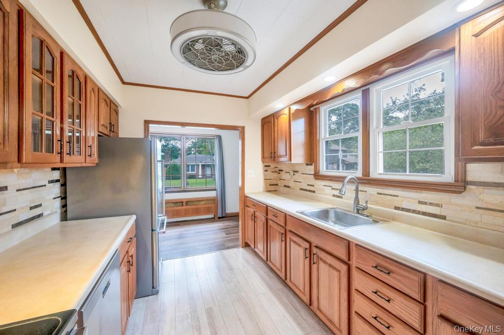 167 Officials Avenue, Holbrook, NY 11741