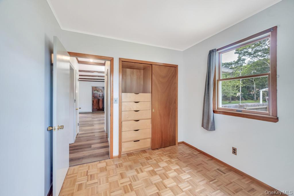 167 Officials Avenue, Holbrook, NY 11741