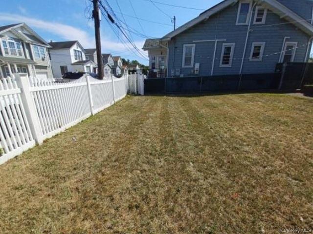 47 Monroe Street, Inwood, NY 11096