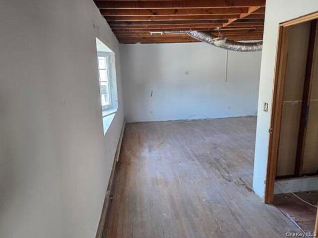 47 Monroe Street, Inwood, NY 11096