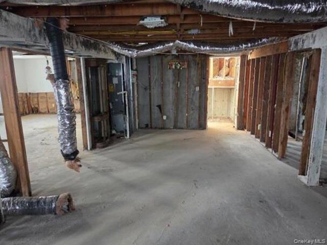 47 Monroe Street, Inwood, NY 11096