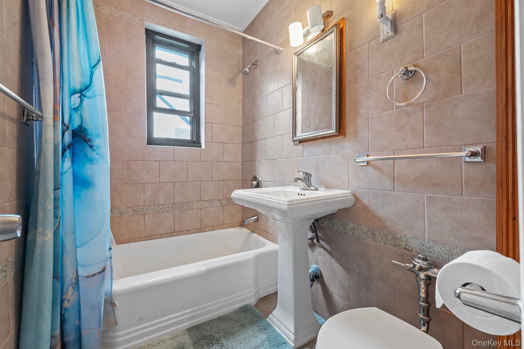 69-60 108th Street # 503, Forest Hills, NY 11375