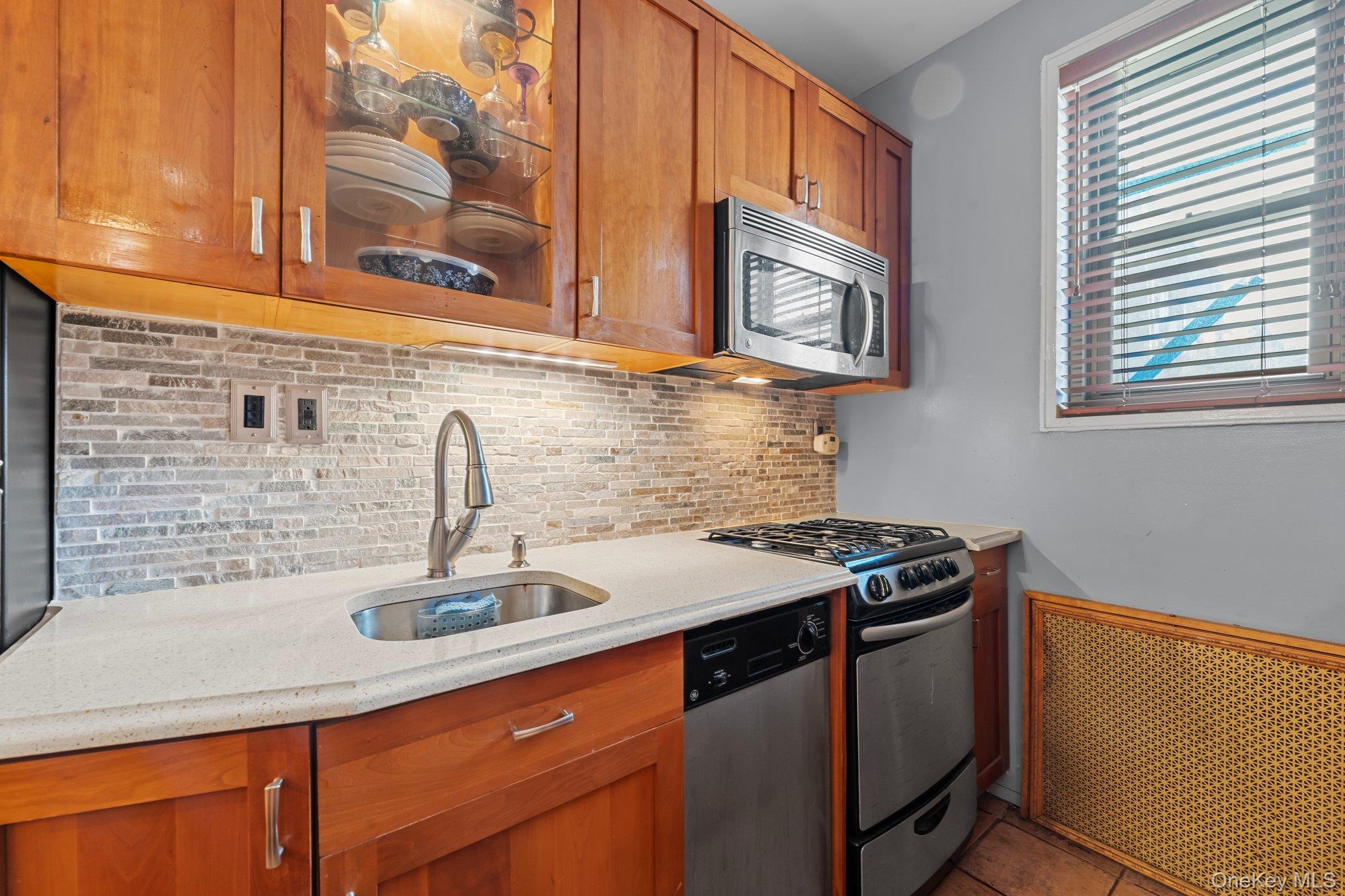 69-60 108th Street # 503, Forest Hills, NY 11375