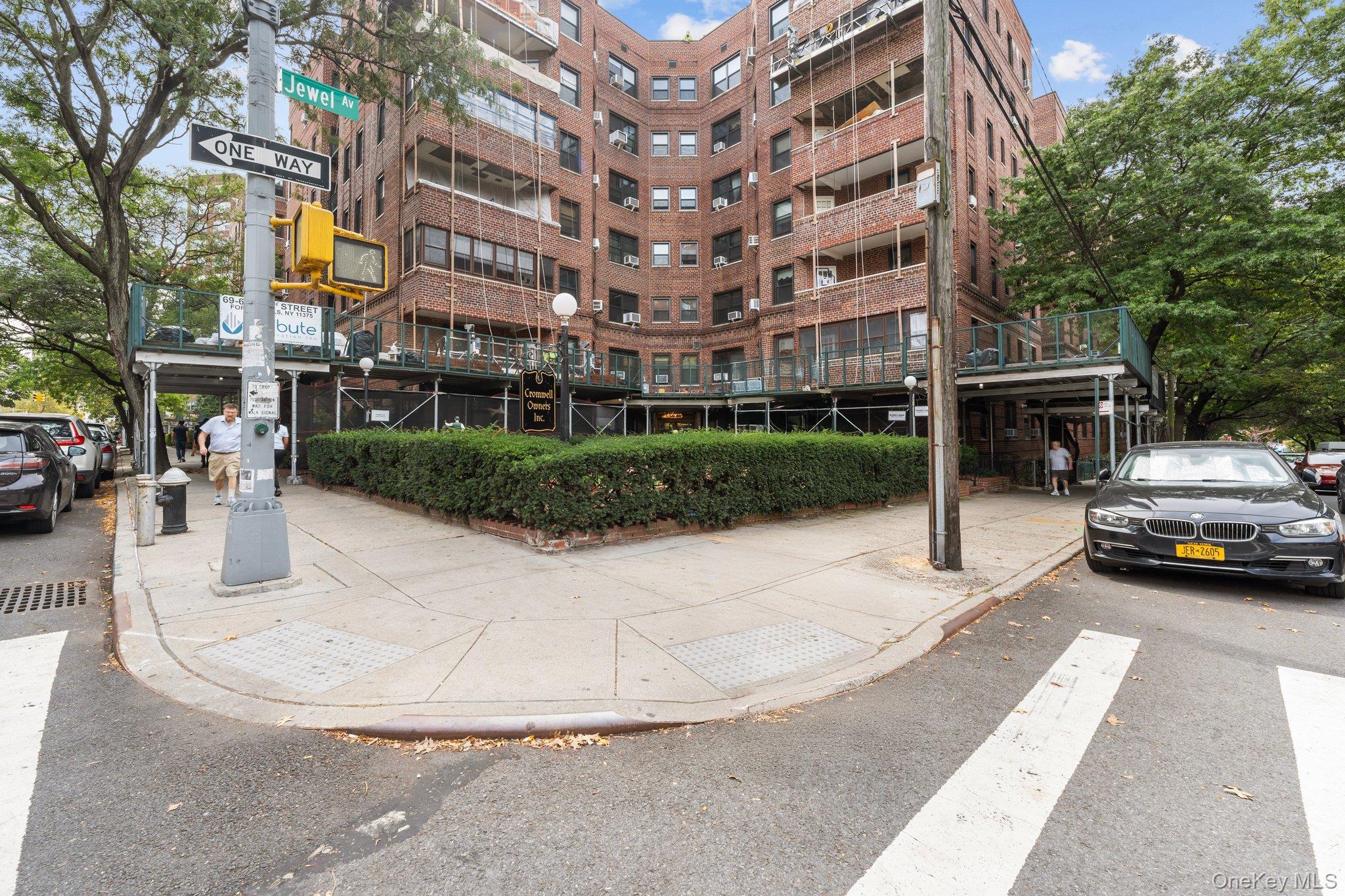 69-60 108th Street # 503, Forest Hills, NY 11375