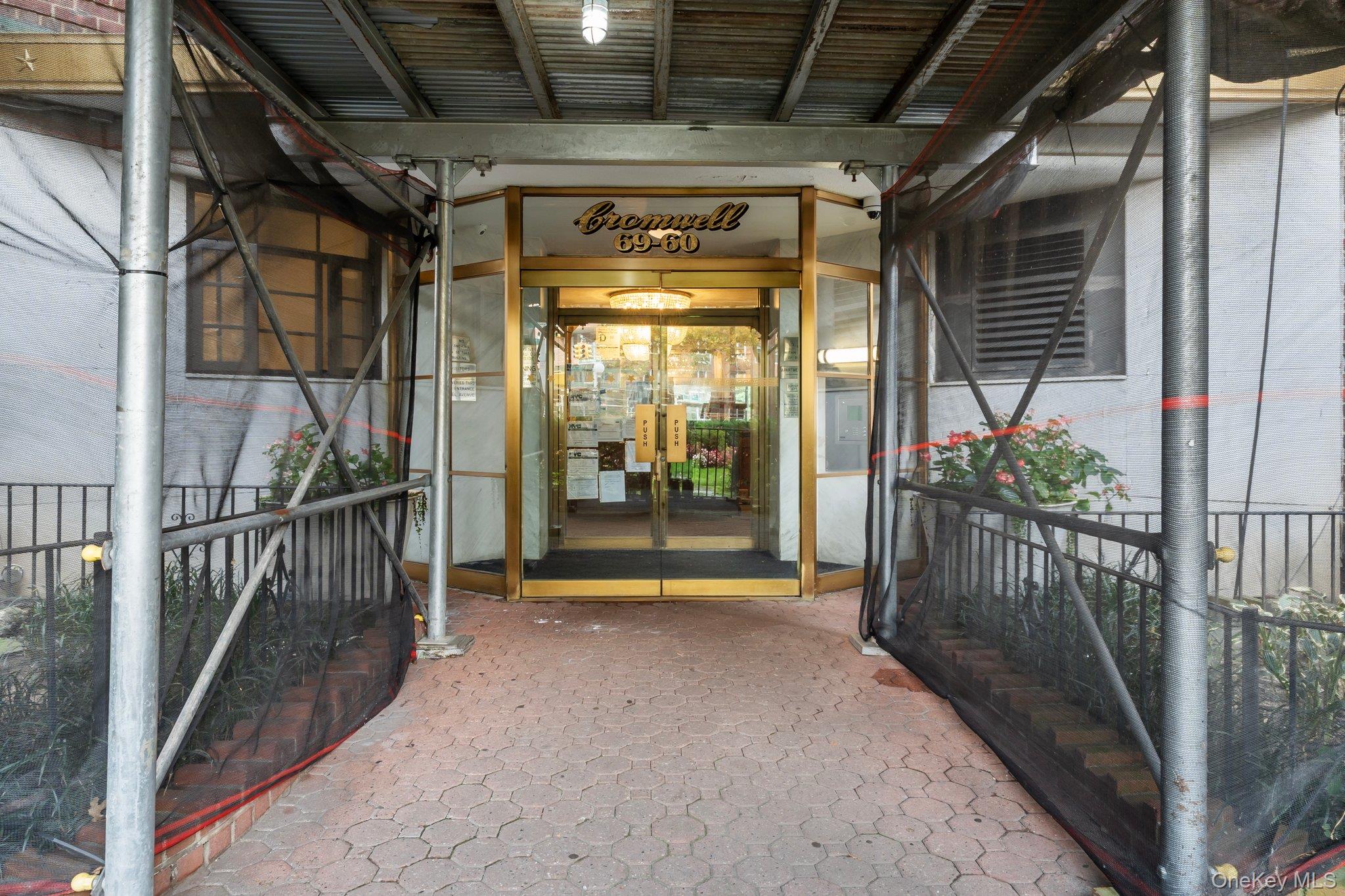 69-60 108th Street # 503, Forest Hills, NY 11375