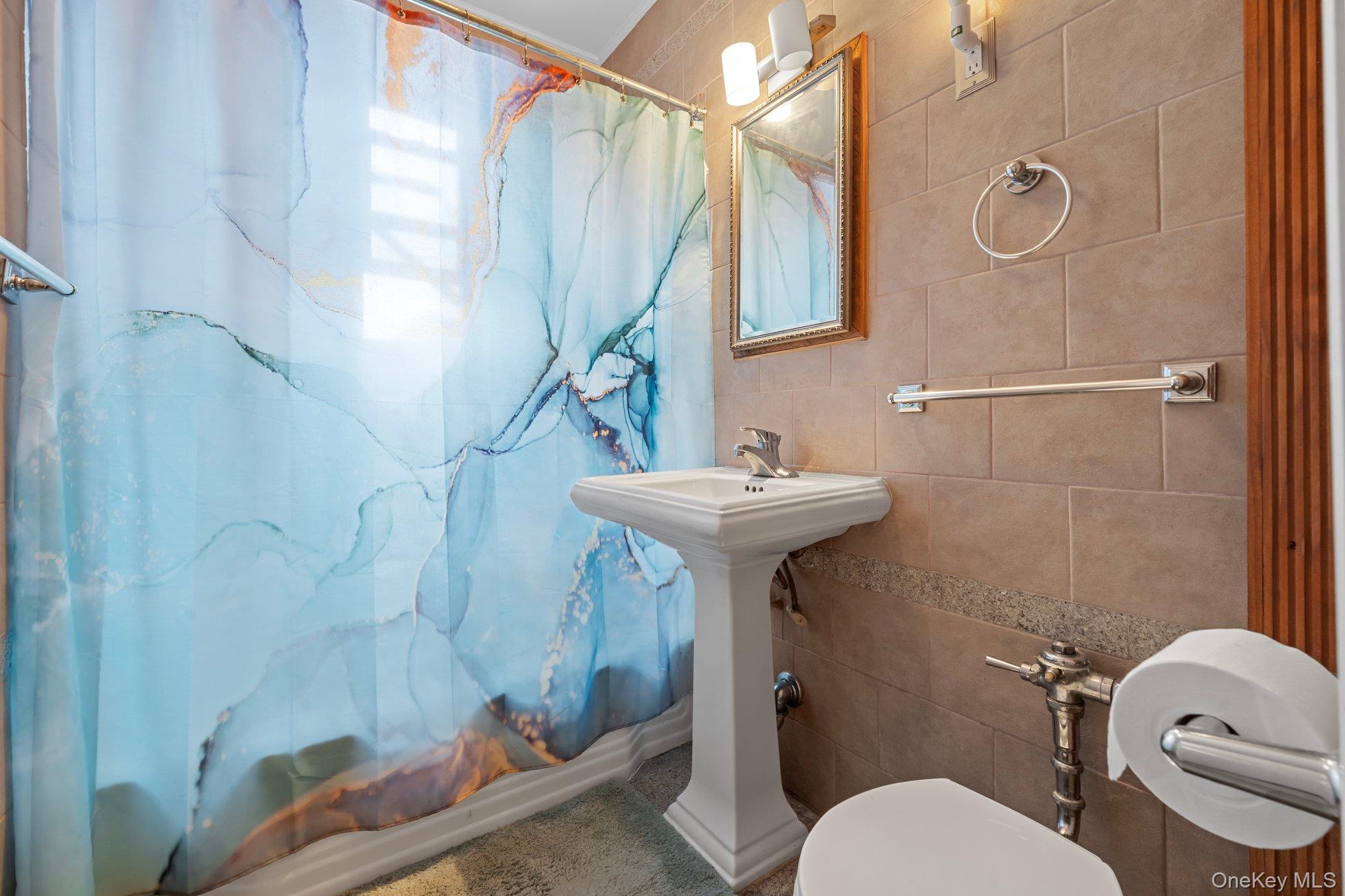 69-60 108th Street # 503, Forest Hills, NY 11375