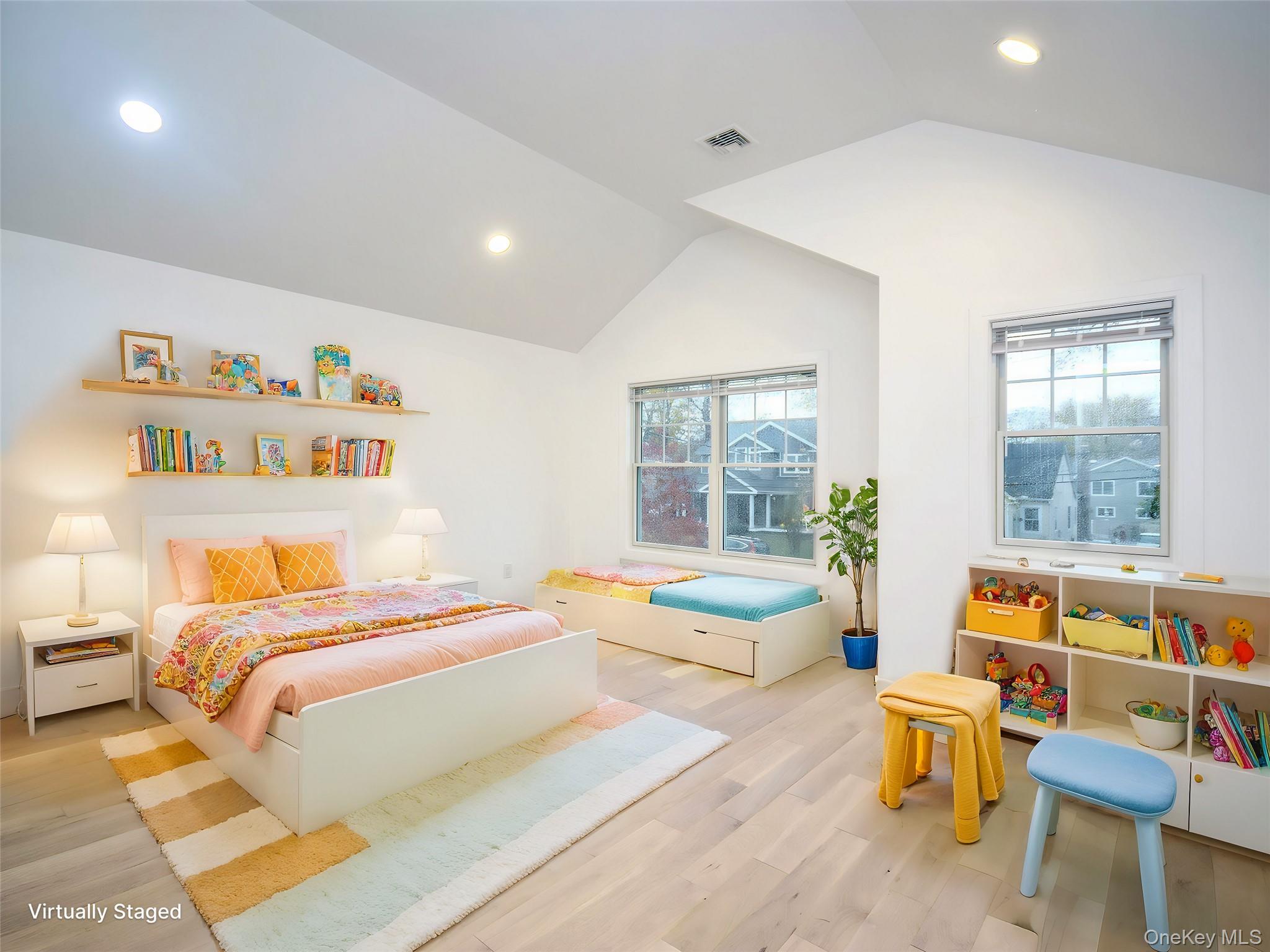 13 Dunes Lane, Port Washington, NY 11050