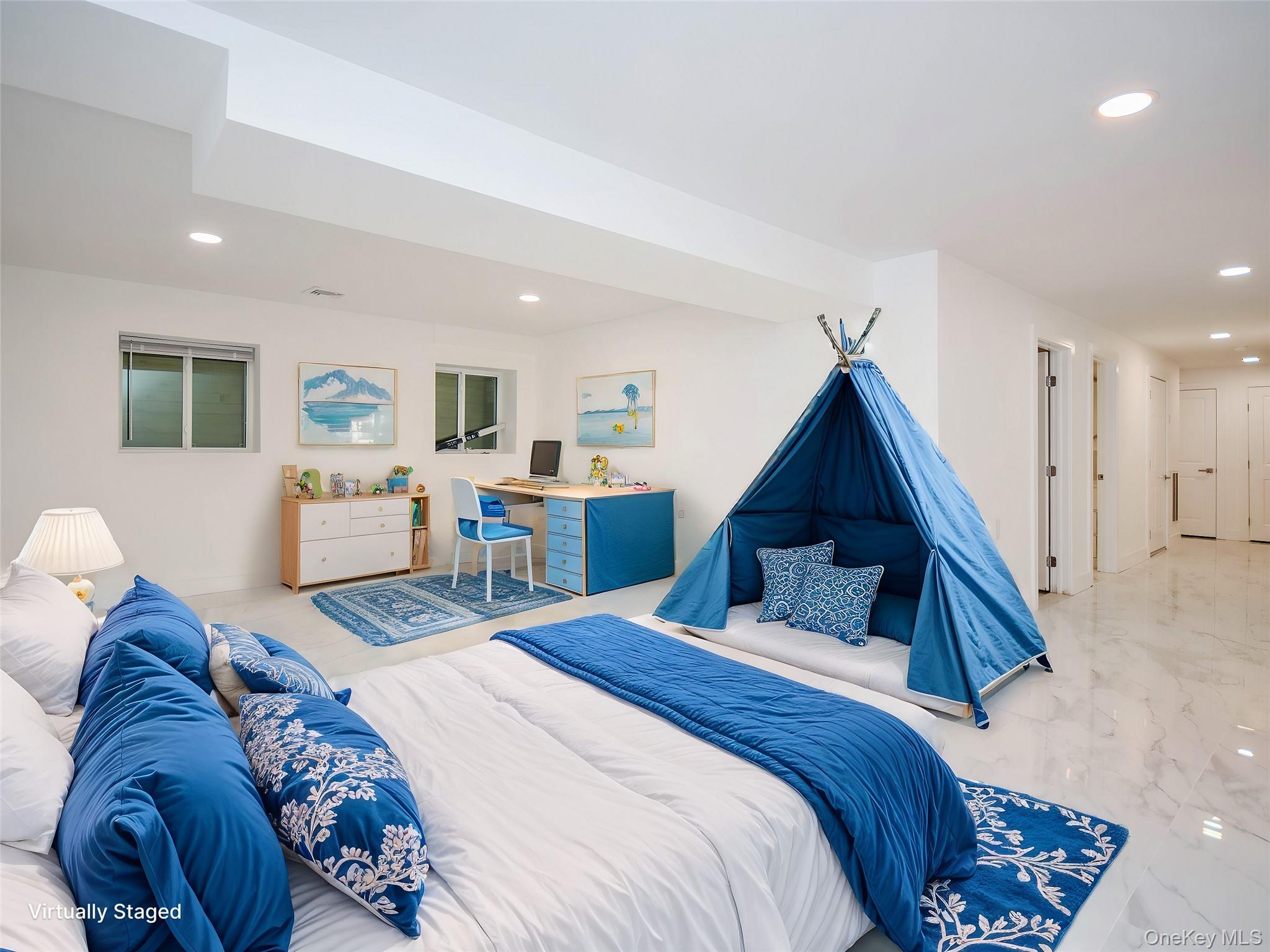 13 Dunes Lane, Port Washington, NY 11050