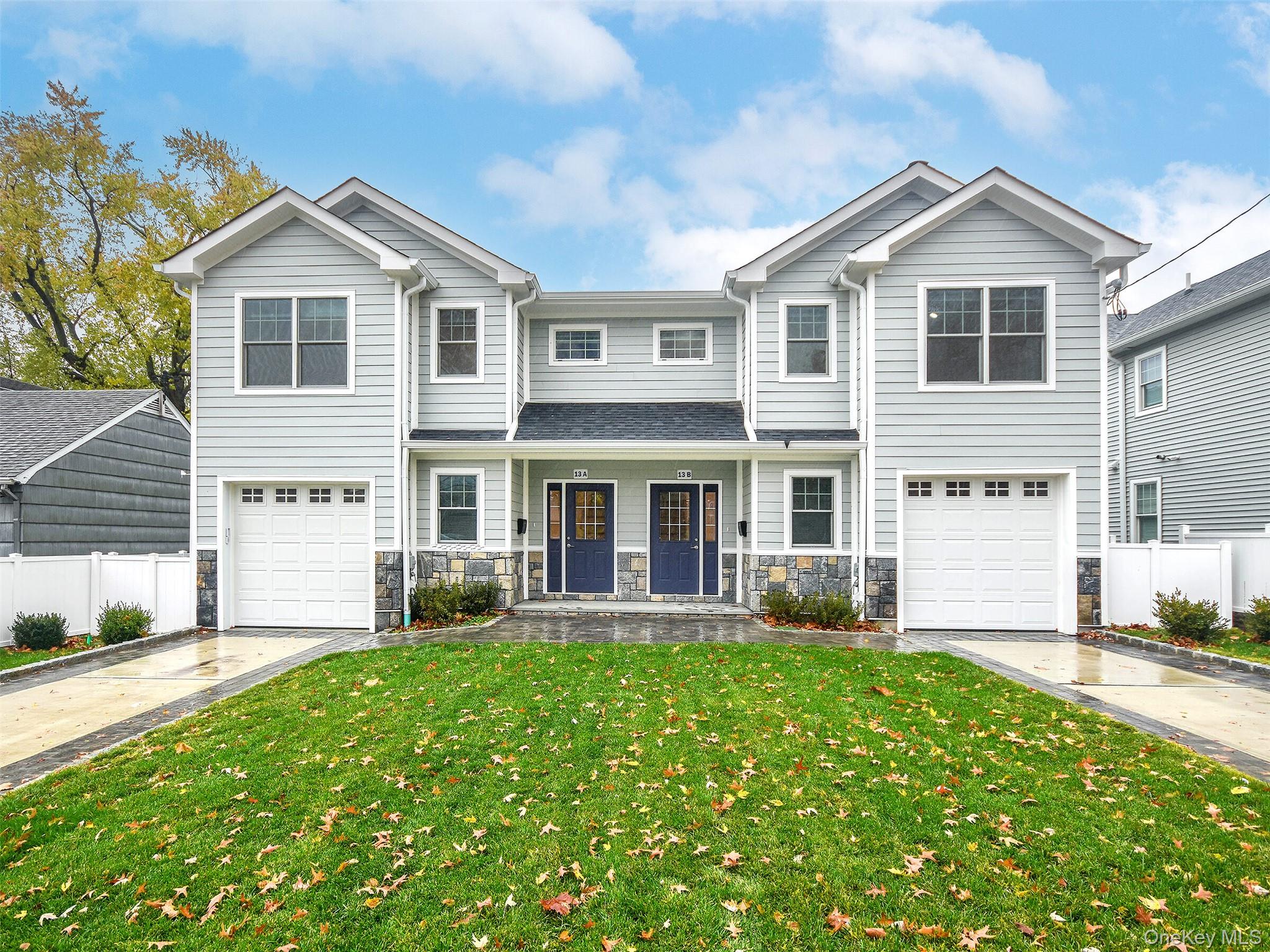 13 Dunes Lane, Port Washington, NY 11050